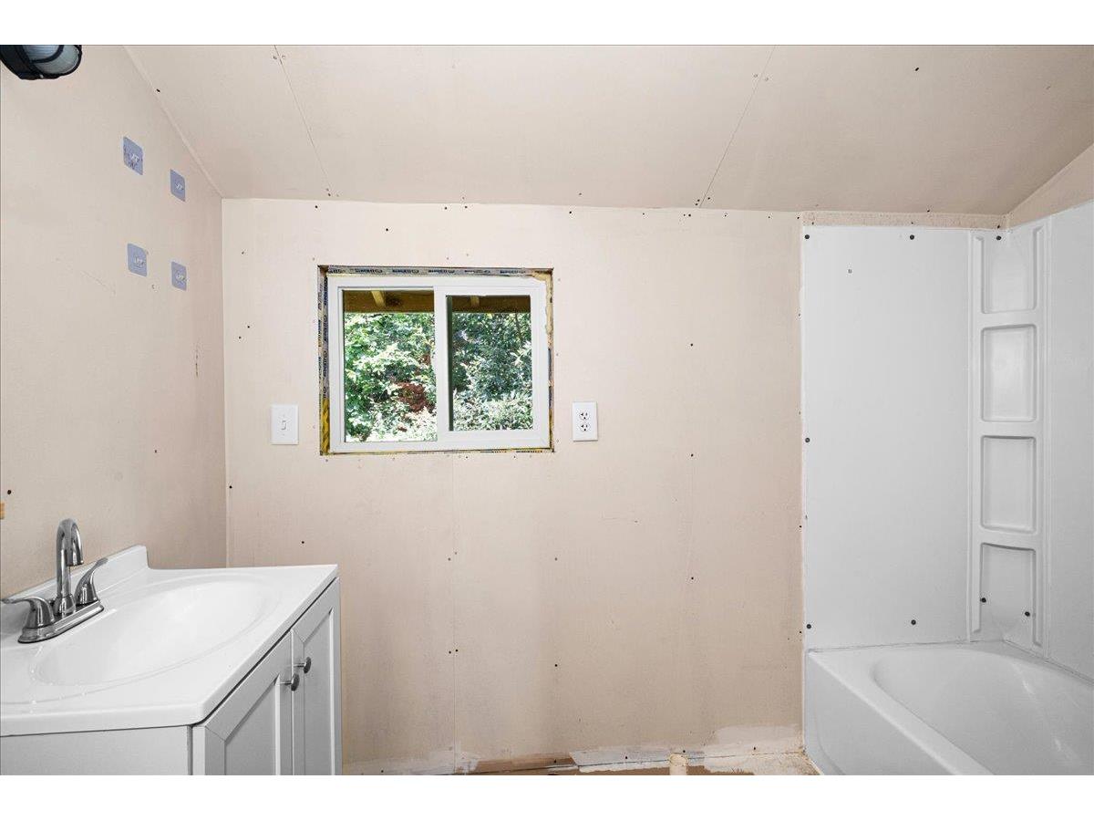 6202 Murphy Lake Rd Brimson MN 55602 6121337 image20