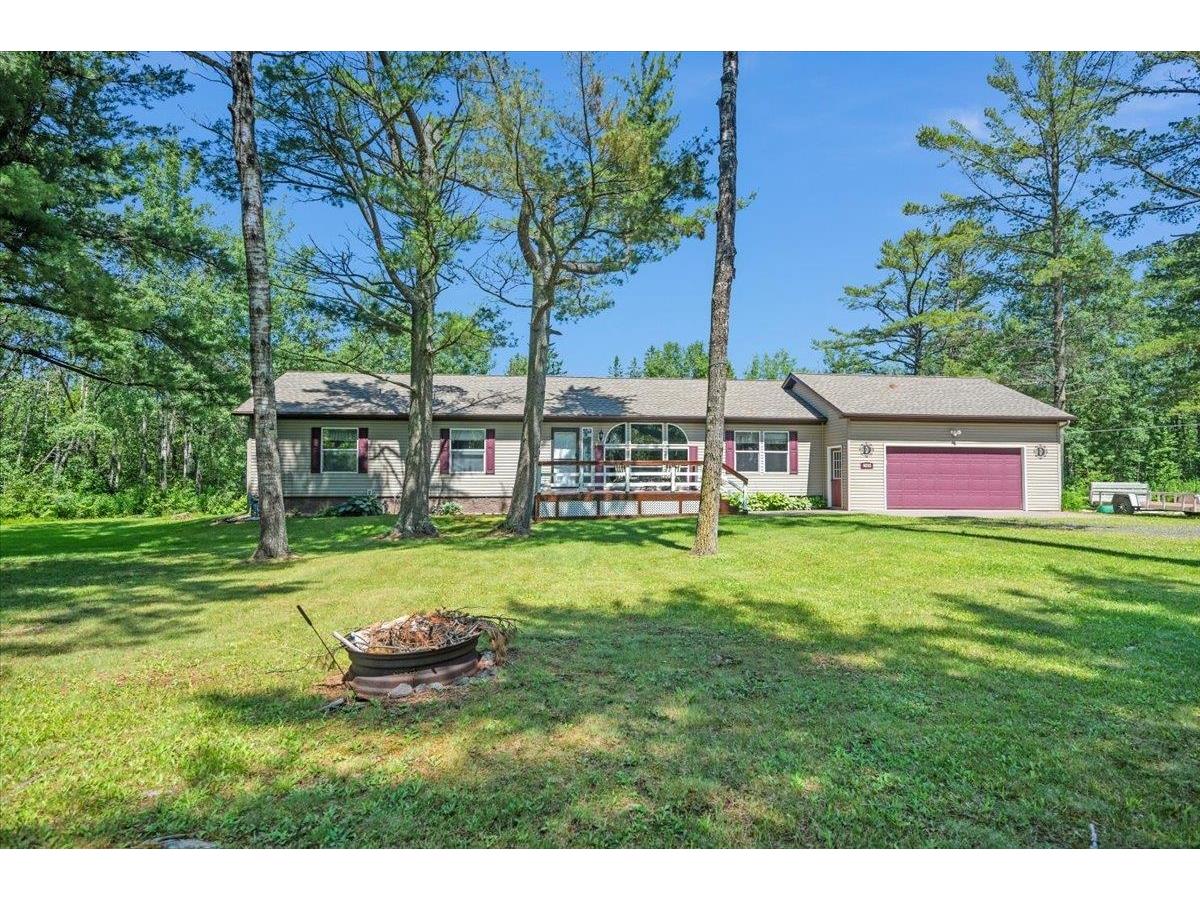 6203 E 3rd St Superior WI 54880 6120793 image1