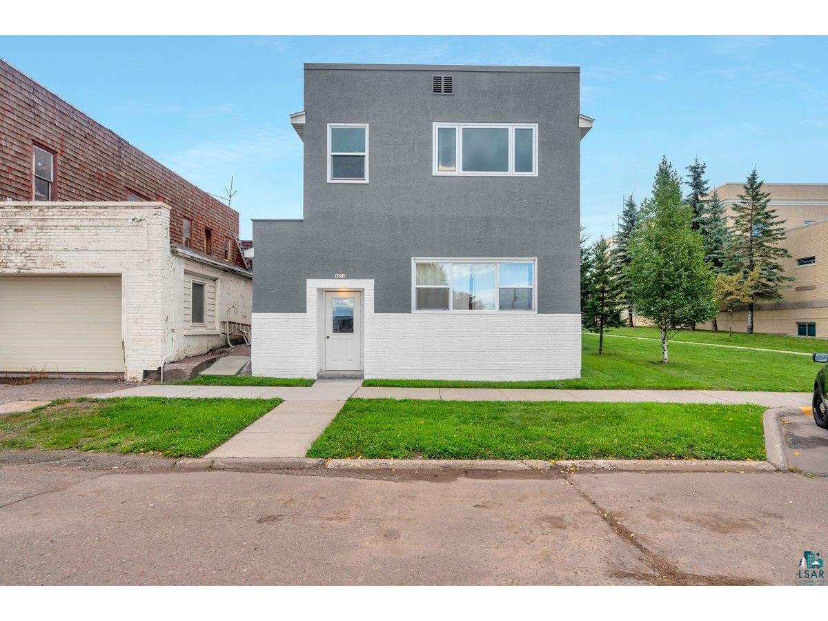 621 3rd Ave Two Harbors MN 55616 6110933 image1