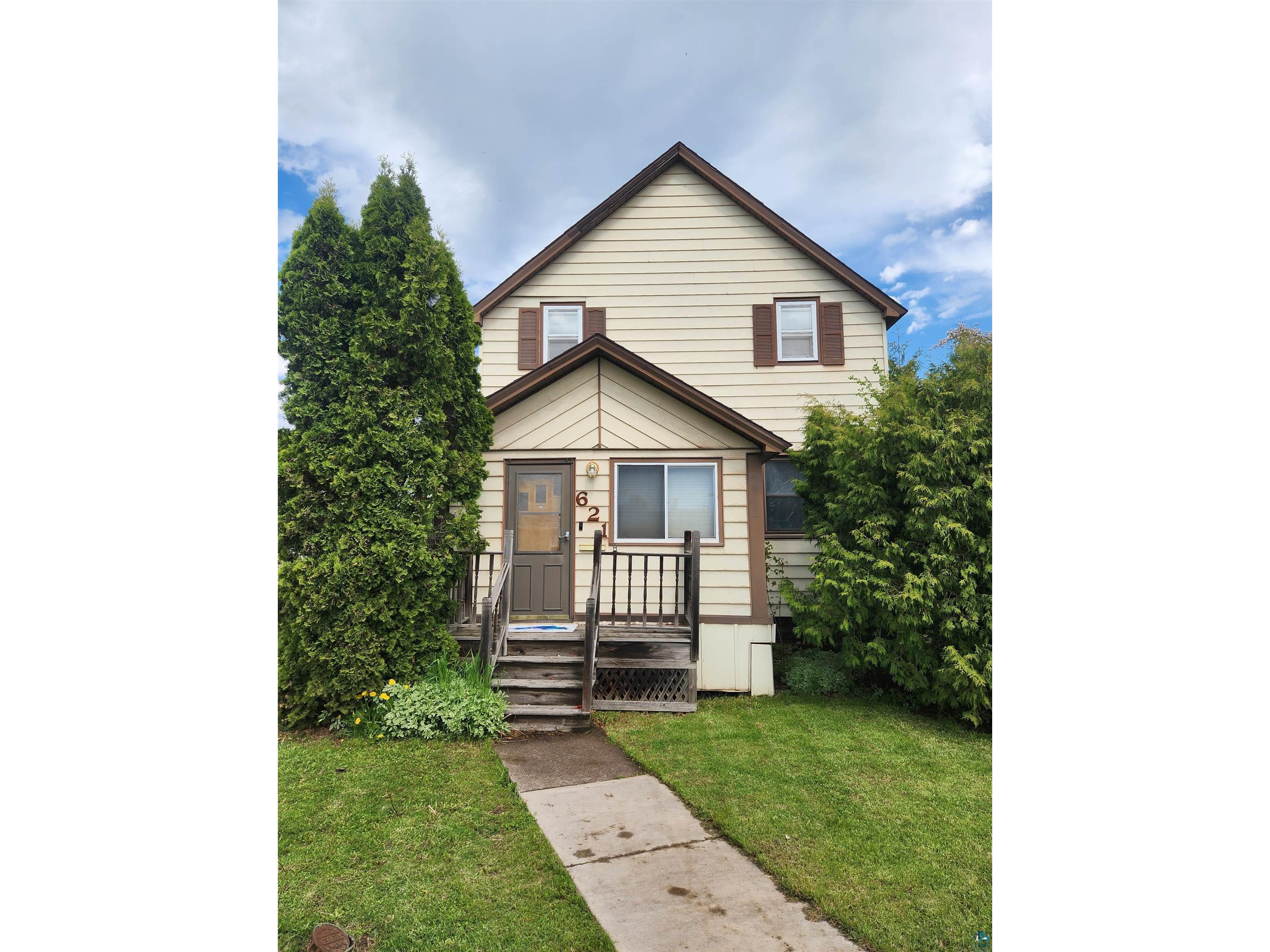 621 Lakeshore Drive East Ashland WI 54806 6113760 image1