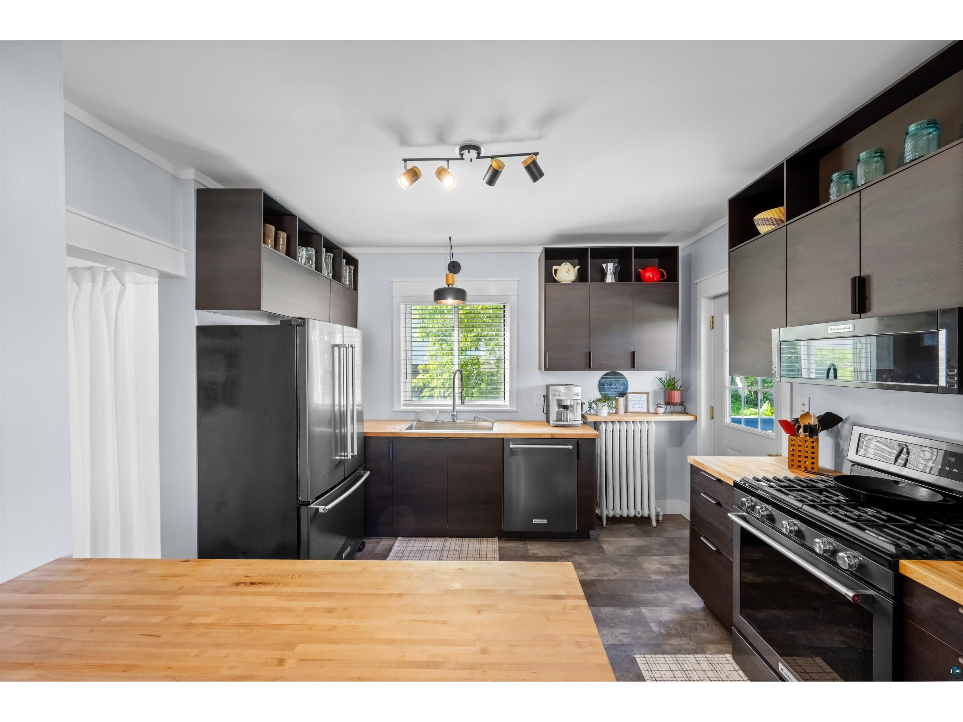 622 N 8th Ave E Duluth MN 55805 6126678 image20