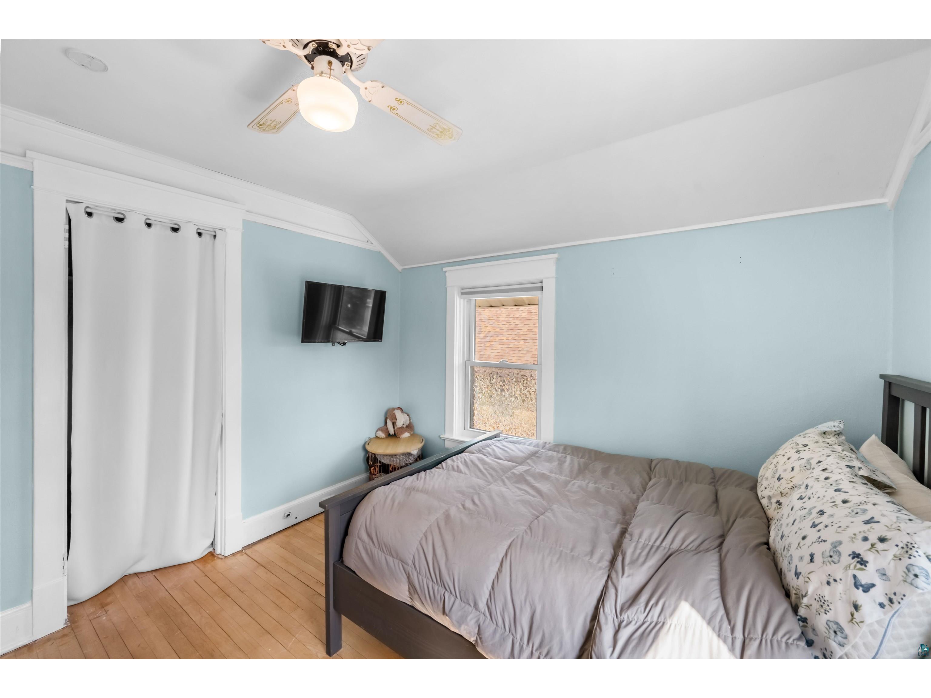 622 N 8th Ave E Duluth MN 55805 6126678 image35