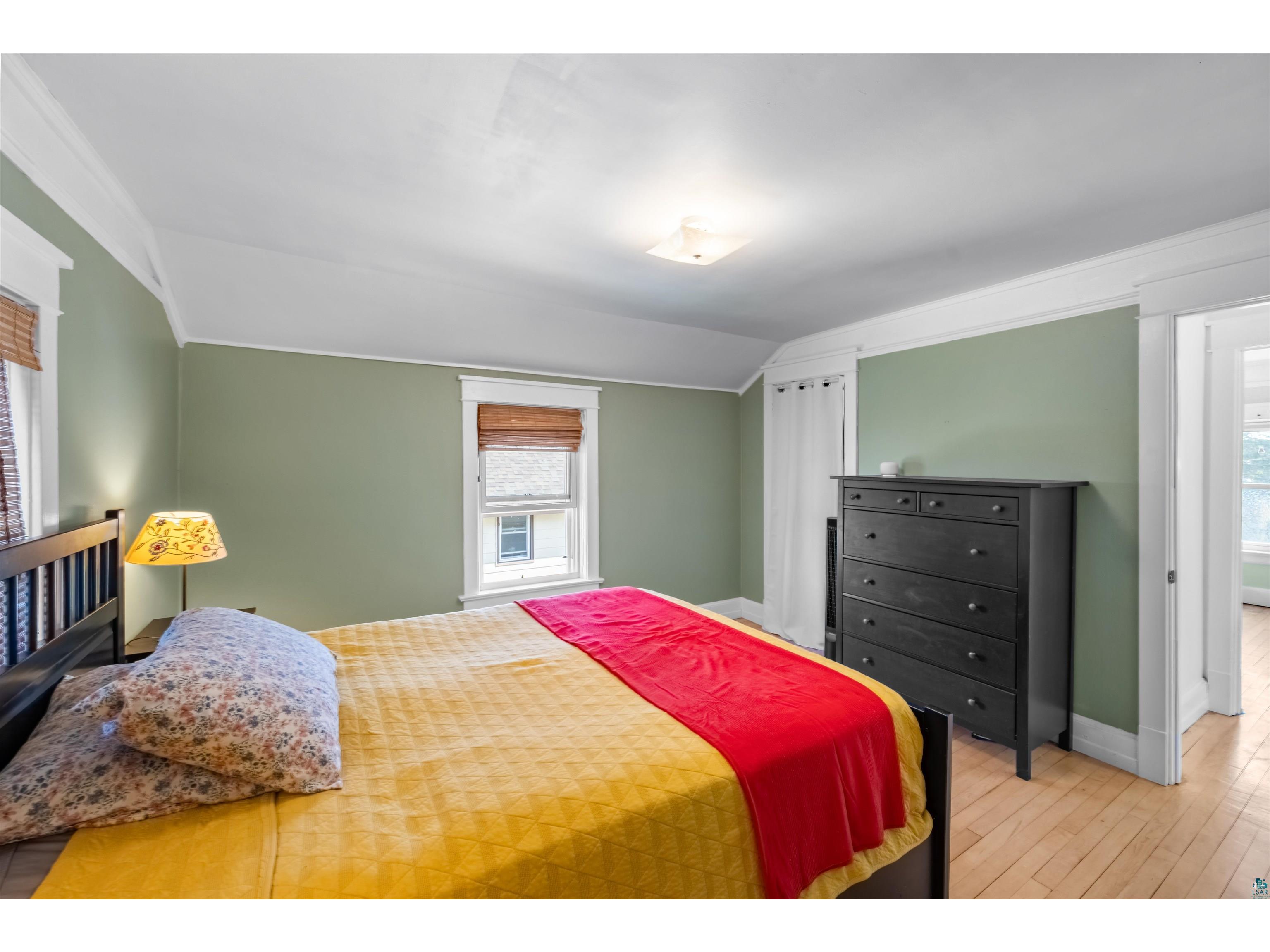 622 N 8th Ave E Duluth MN 55805 6126678 image37
