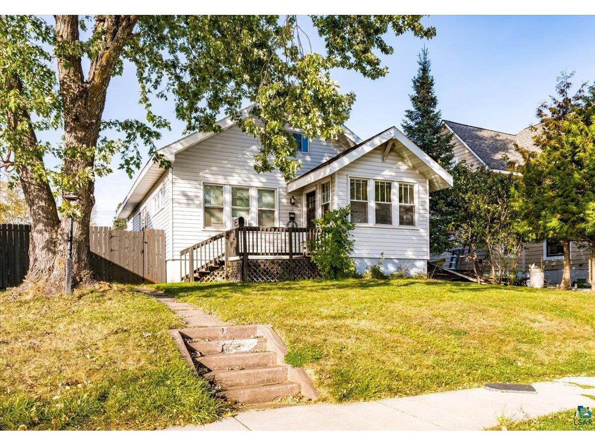 625 11th Ave Two Harbors MN 55616 6117444 image1