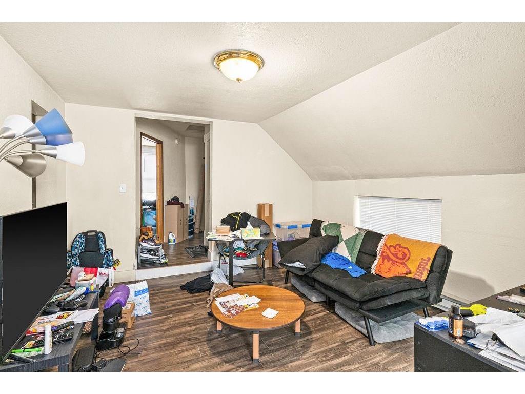 628 W 3rd St Duluth MN 55806 6122779 image2