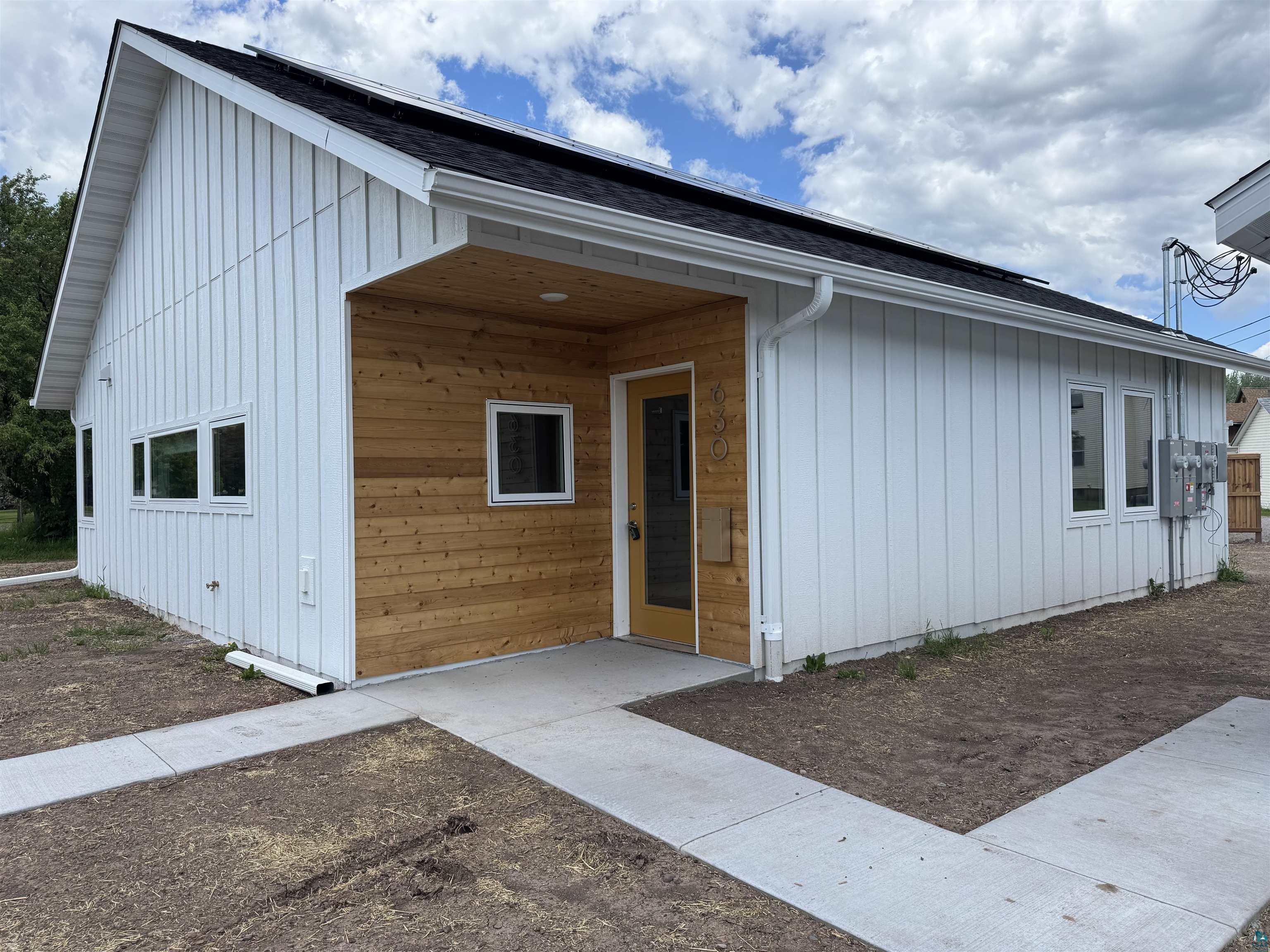 630 S 67th Ave W Duluth MN 55807 6126281 image1