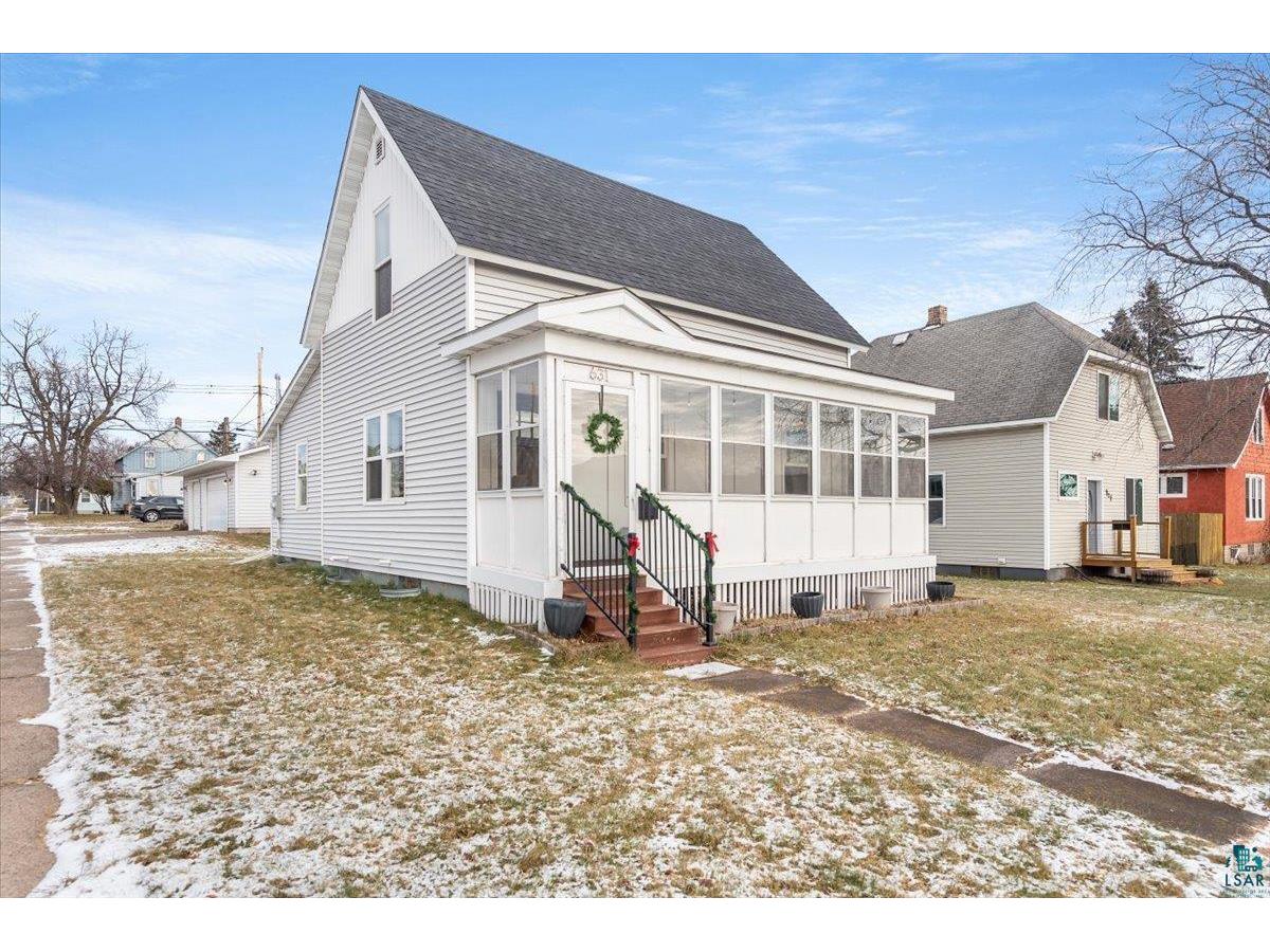 631 9th Ave Two Harbors MN 55616 6111765 image1