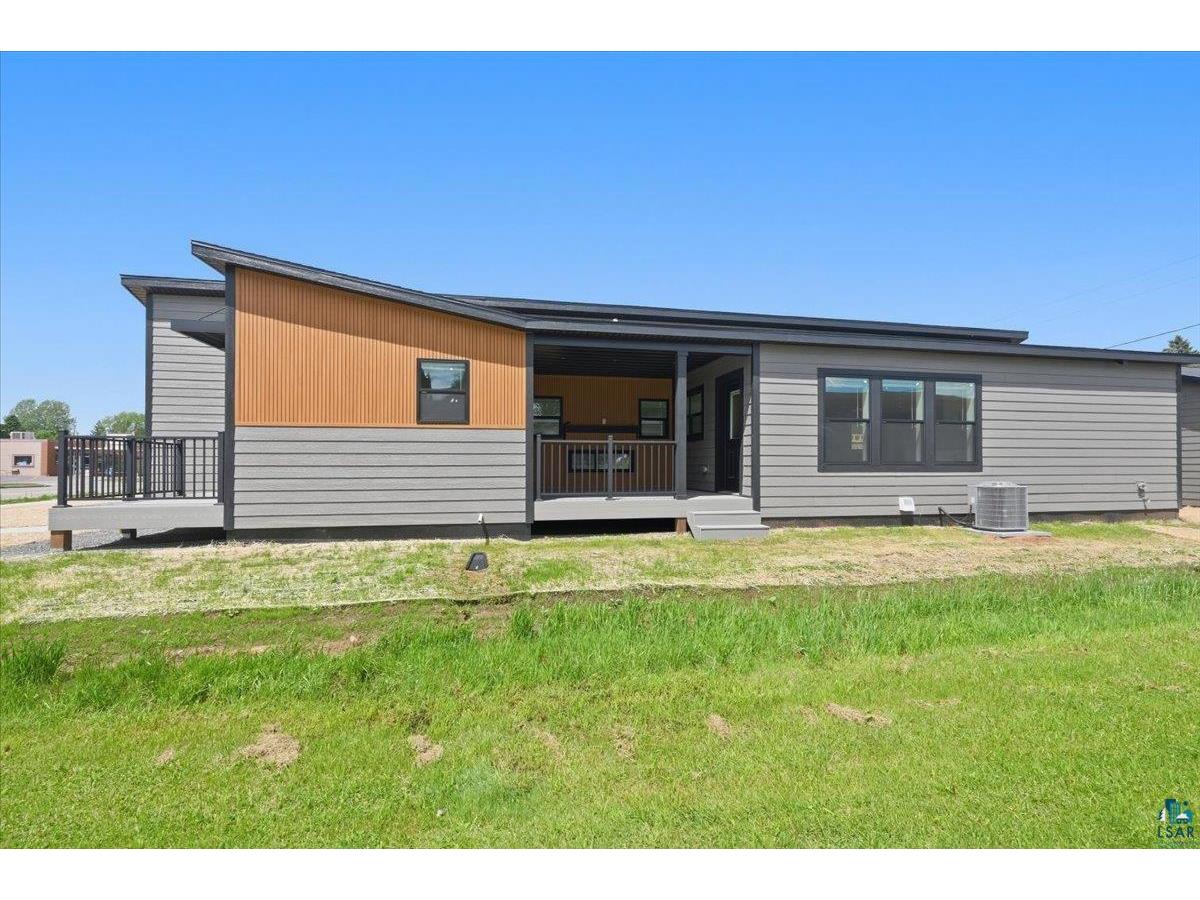 6318 Tower Ave Superior WI 54880 6126045 image3