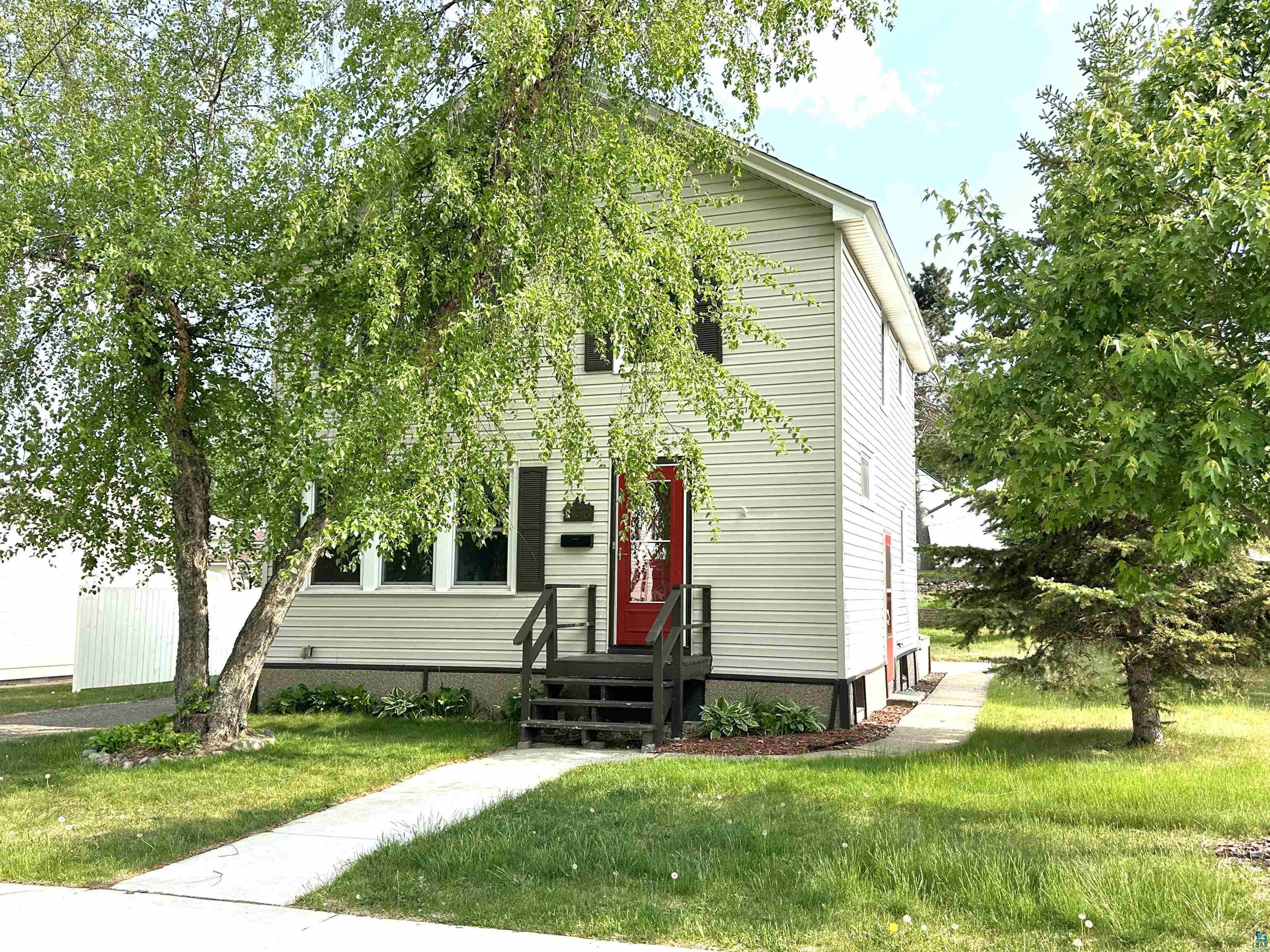 638 E James St Ely MN 55731 6124271 image1
