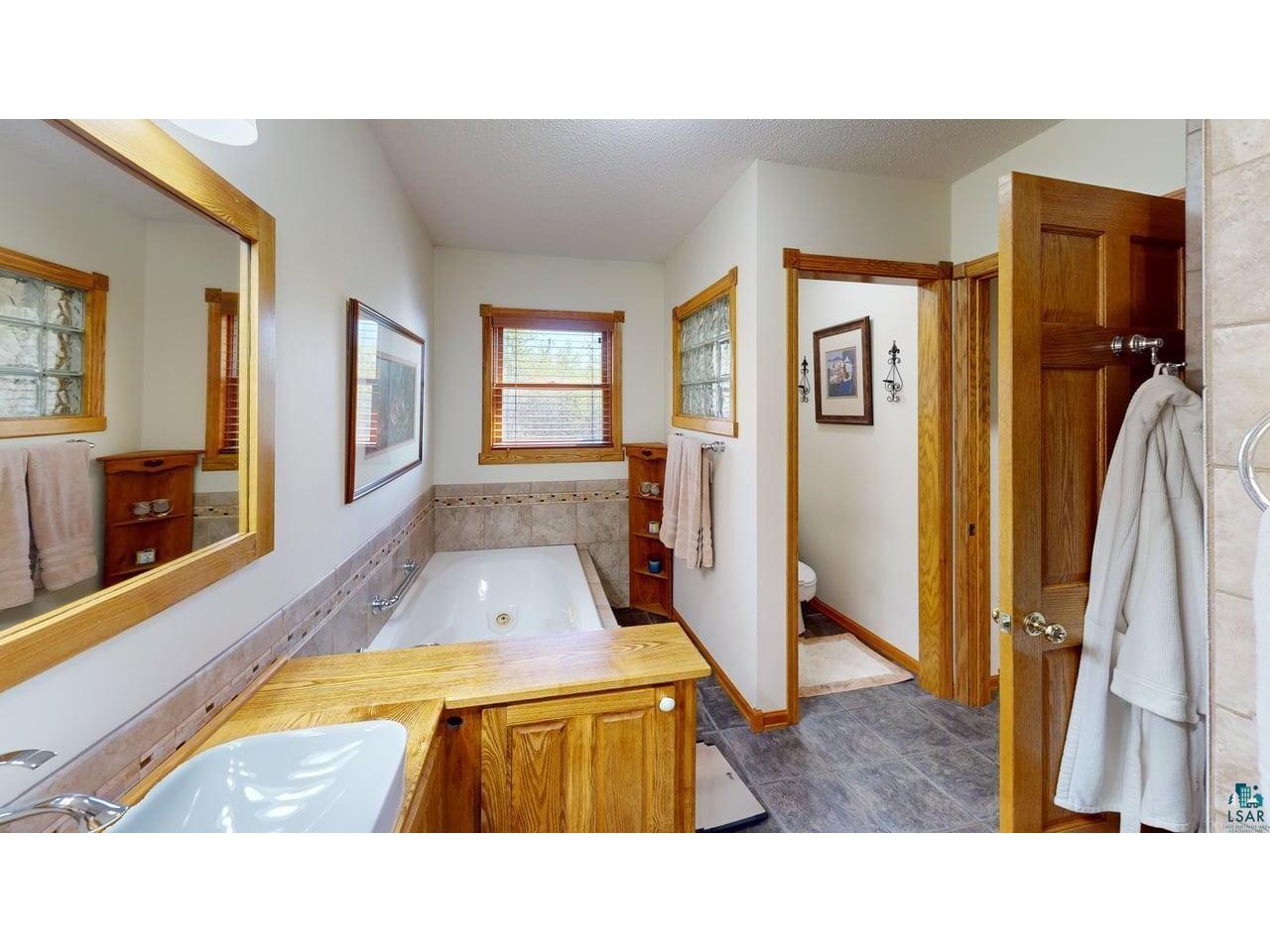 6423 Little Marais Rd Silver Bay MN 55614 6125753 image25