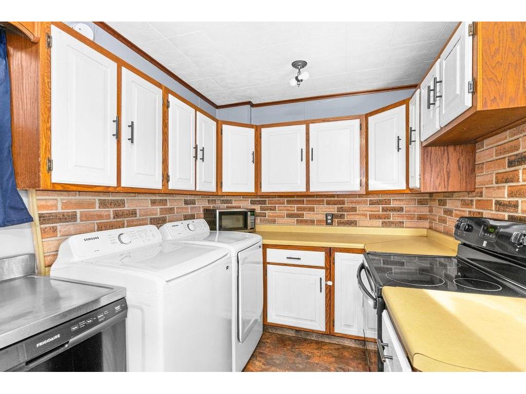 66 Banks Blvd Silver Bay MN 55614 6122231 image2