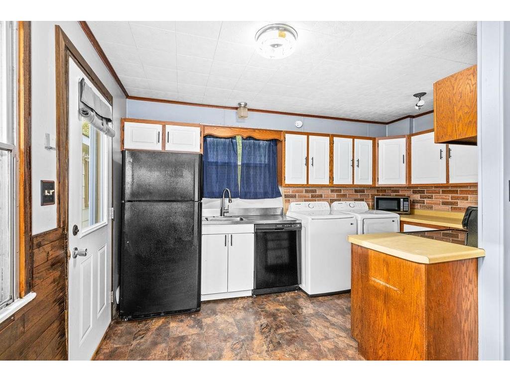 66 Banks Blvd Silver Bay MN 55614 6122231 image3