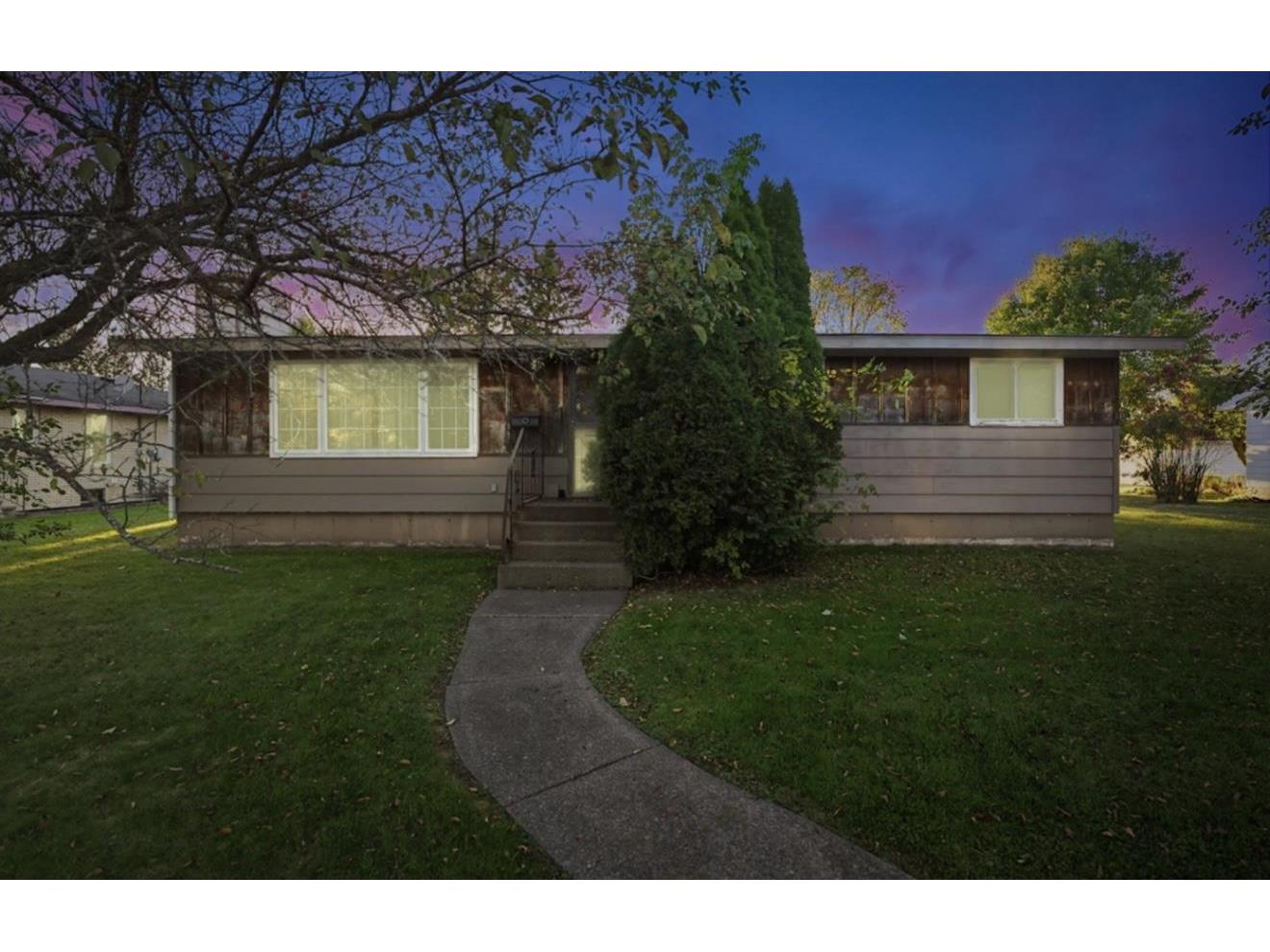 6615 Ogden Ave Superior WI 54880 6122517 image1