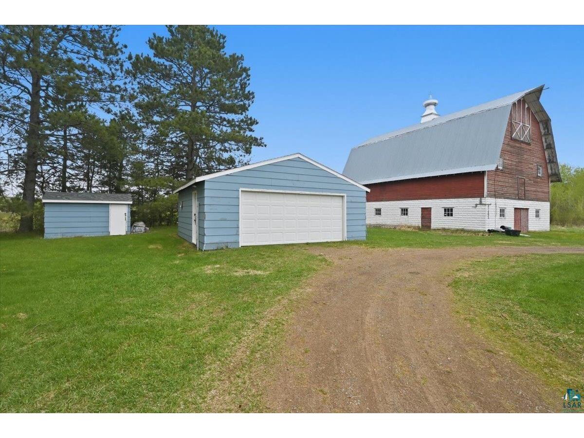 6661 County Rd 6 Kettle River MN 55757 - Dead Moose 6125363 image39