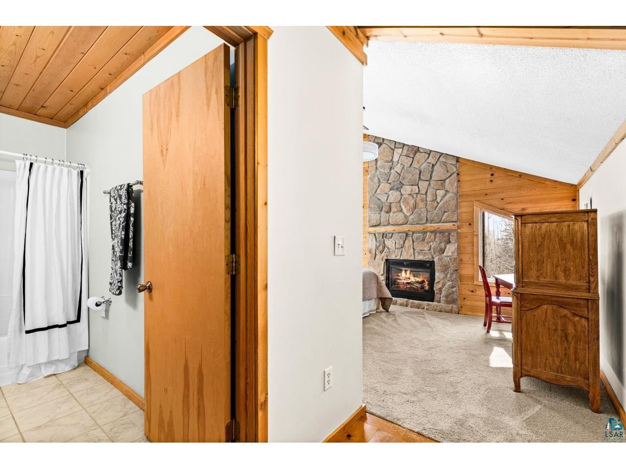 67 Snowshoe Tr Tofte MN 55615 6124019 image31