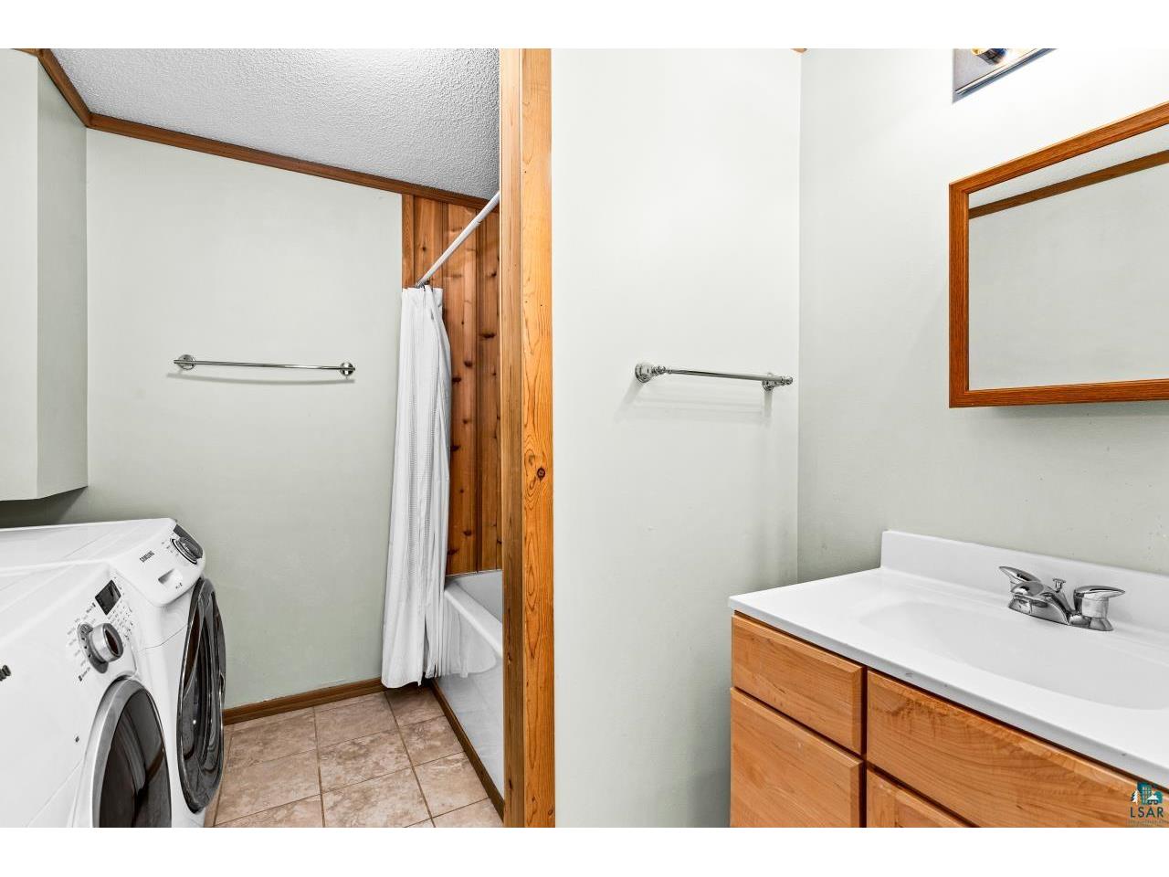 67 Snowshoe Tr Tofte MN 55615 6124019 image38