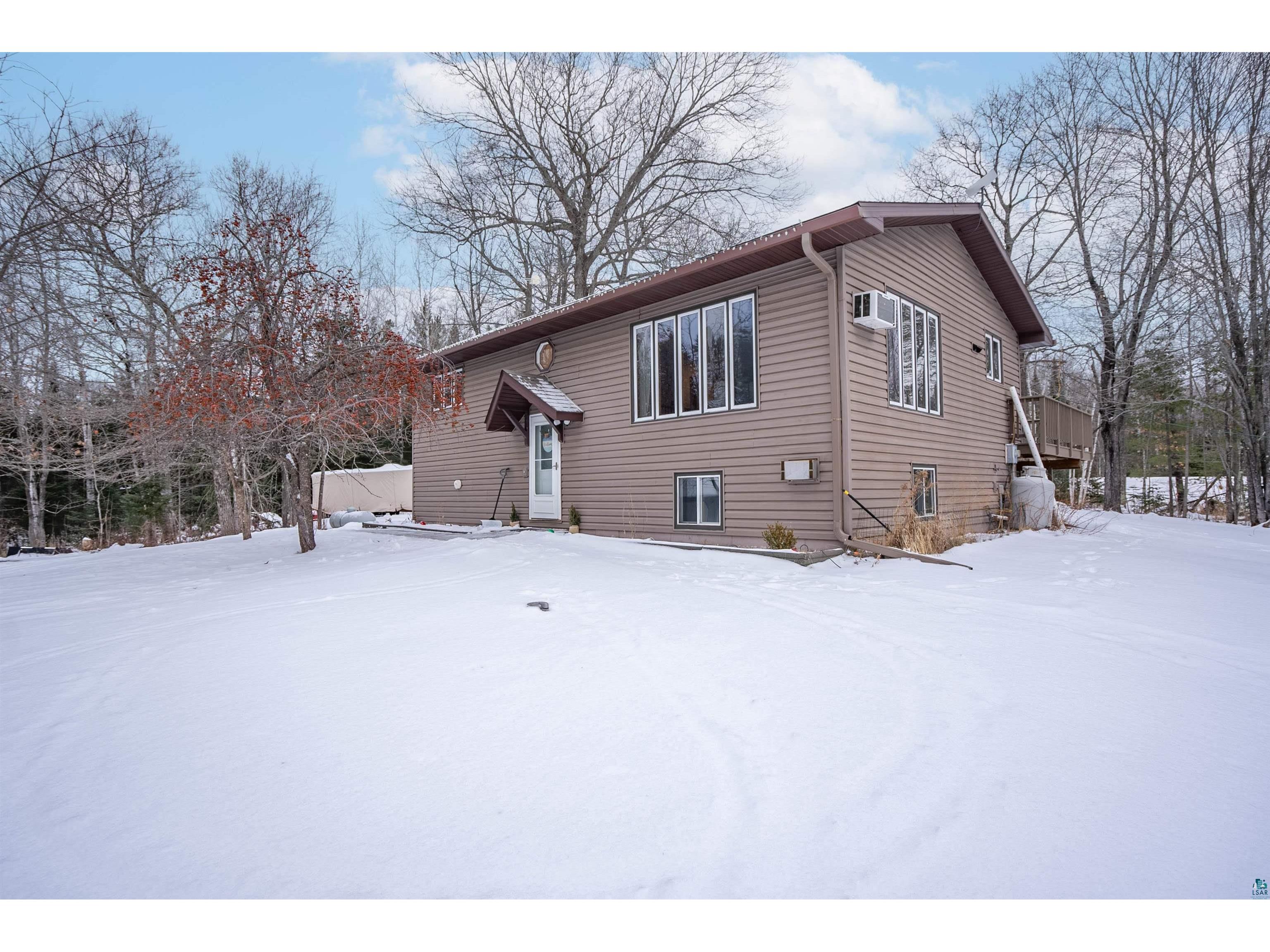 6949 S County Rd A Superior WI 54880 6117615 image1