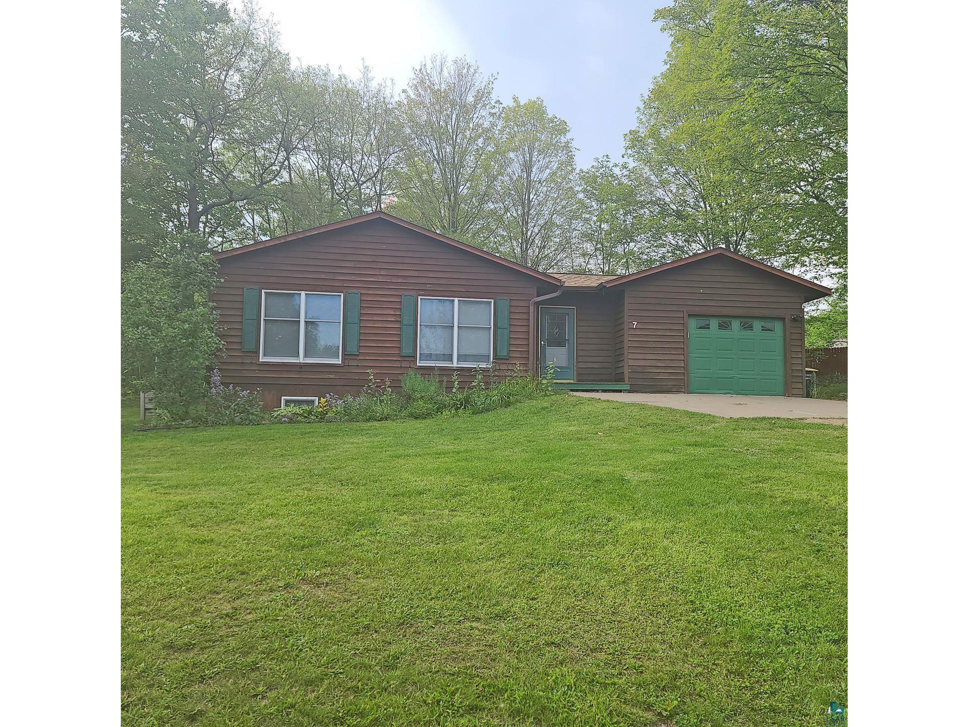 7 E Grove Blvd Washburn WI 54891 6110736 image1