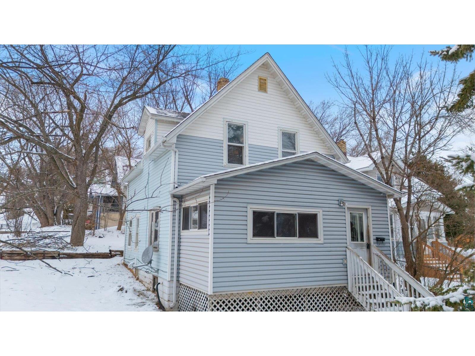 701 E 11th St Duluth MN 55802 6124209 image1