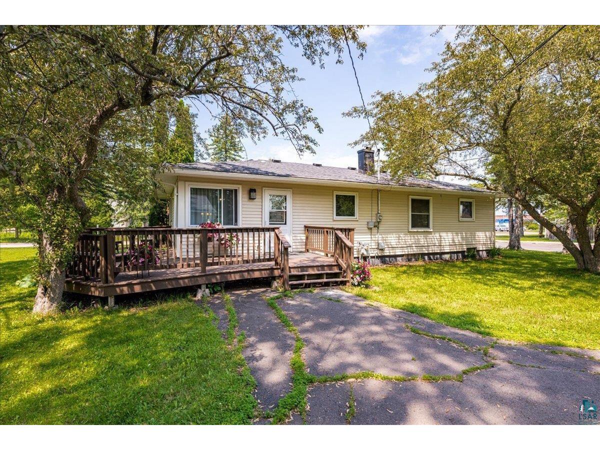 702 N 21st St Superior WI 54880 6126508 image23