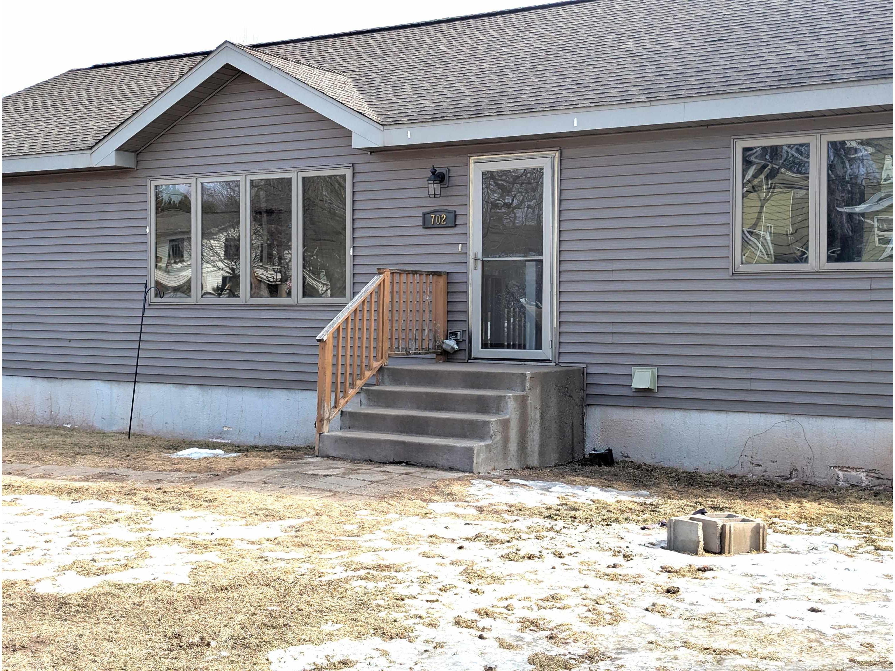 702 S 63rd Ave W Duluth MN 55807 - St Louis River 6118045 image1