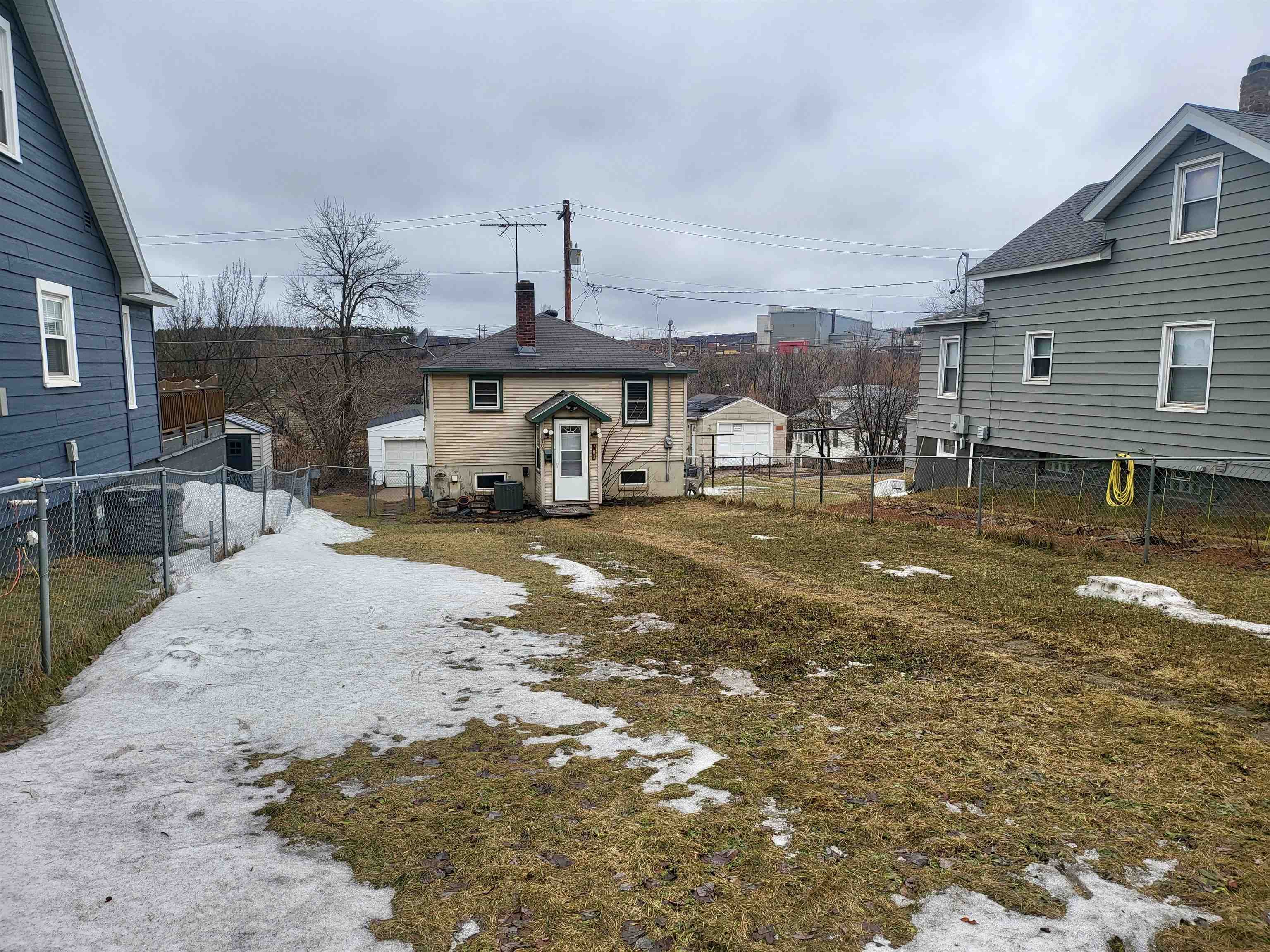 703 North Court Eveleth MN 55734 6118248 image1