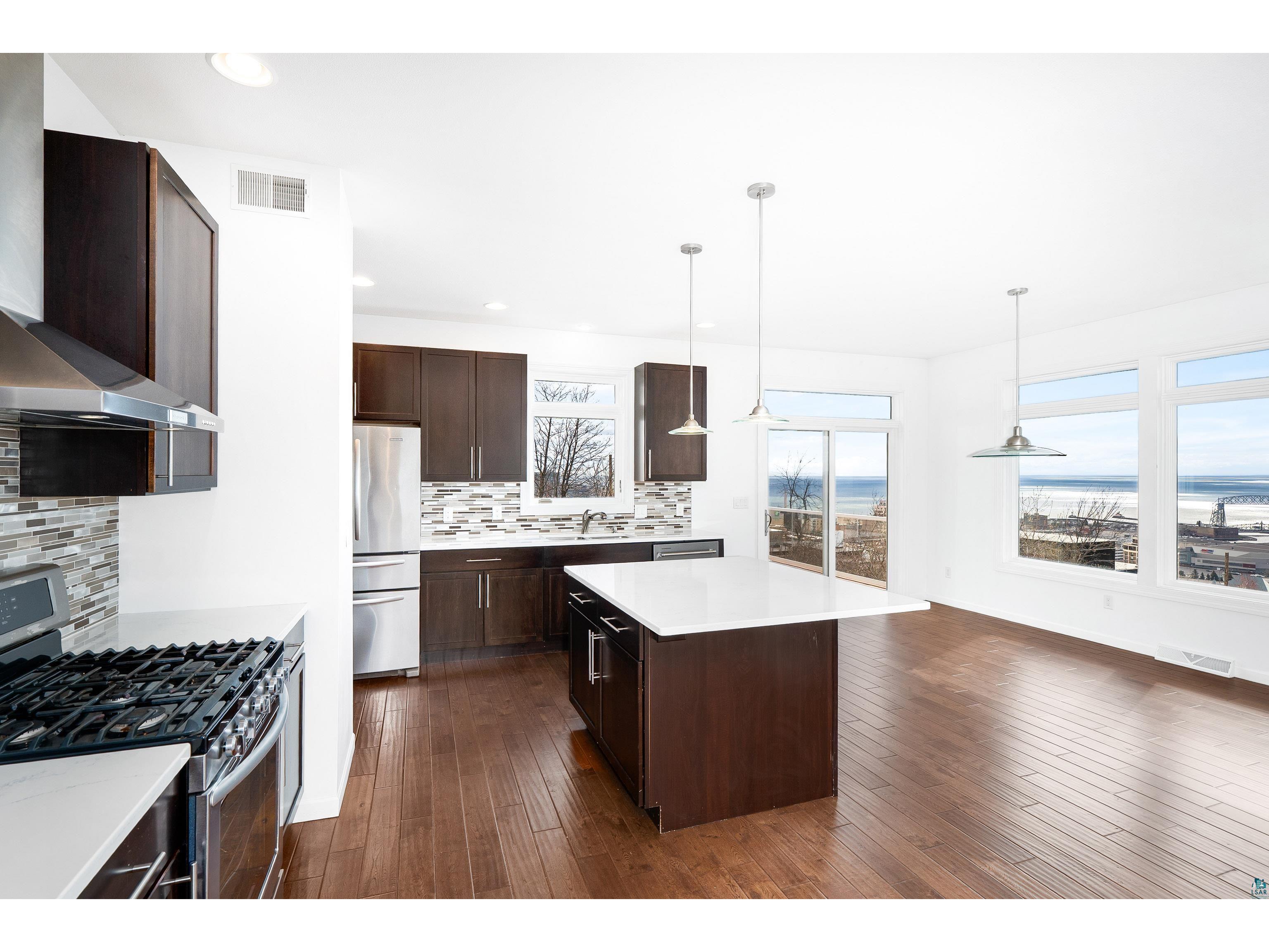 703 W 4th St Duluth MN 55806 6125038 image13