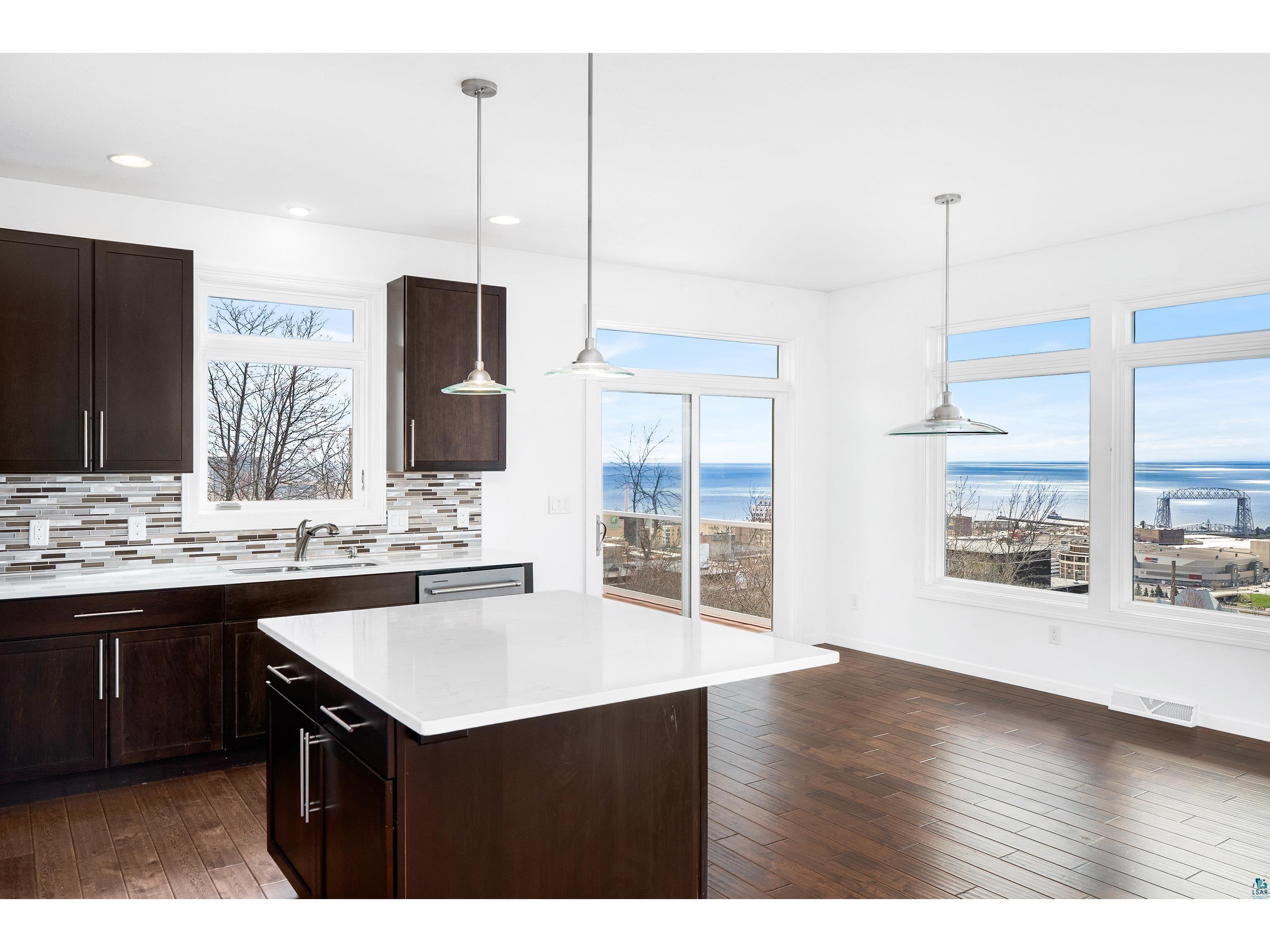 703 W 4th St Duluth MN 55806 6125038 image19