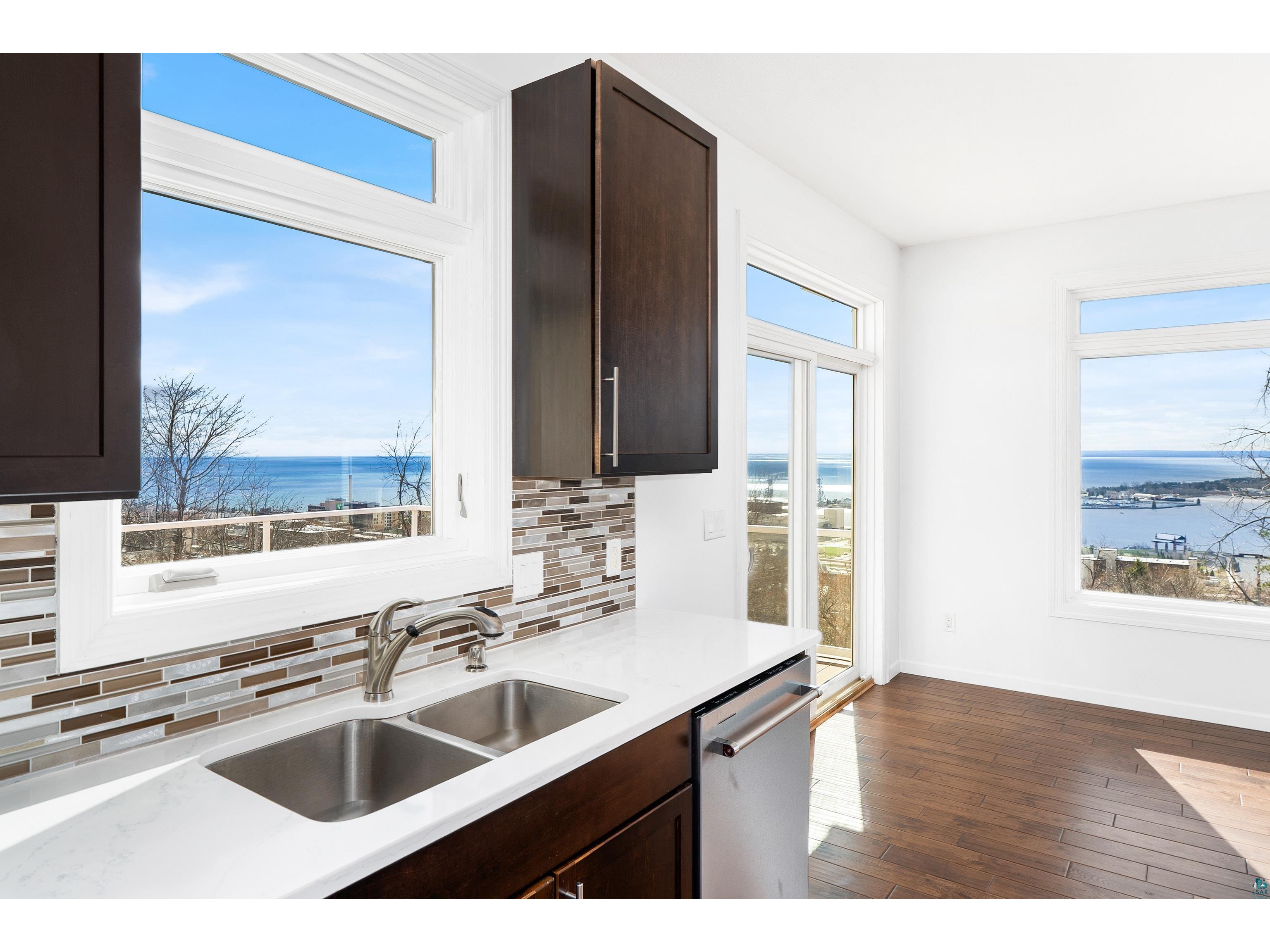 703 W 4th St Duluth MN 55806 6125038 image22