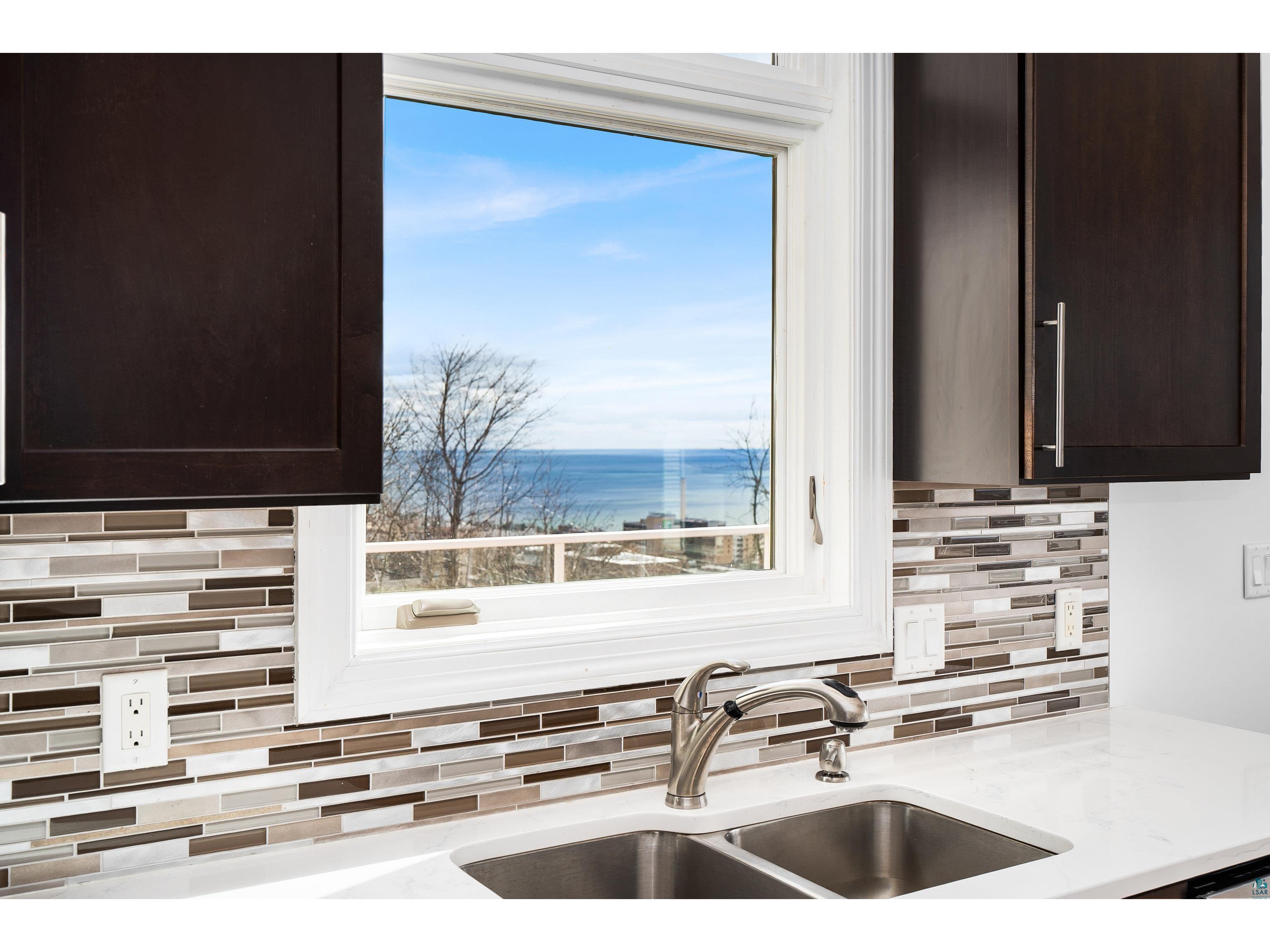 703 W 4th St Duluth MN 55806 6125038 image23