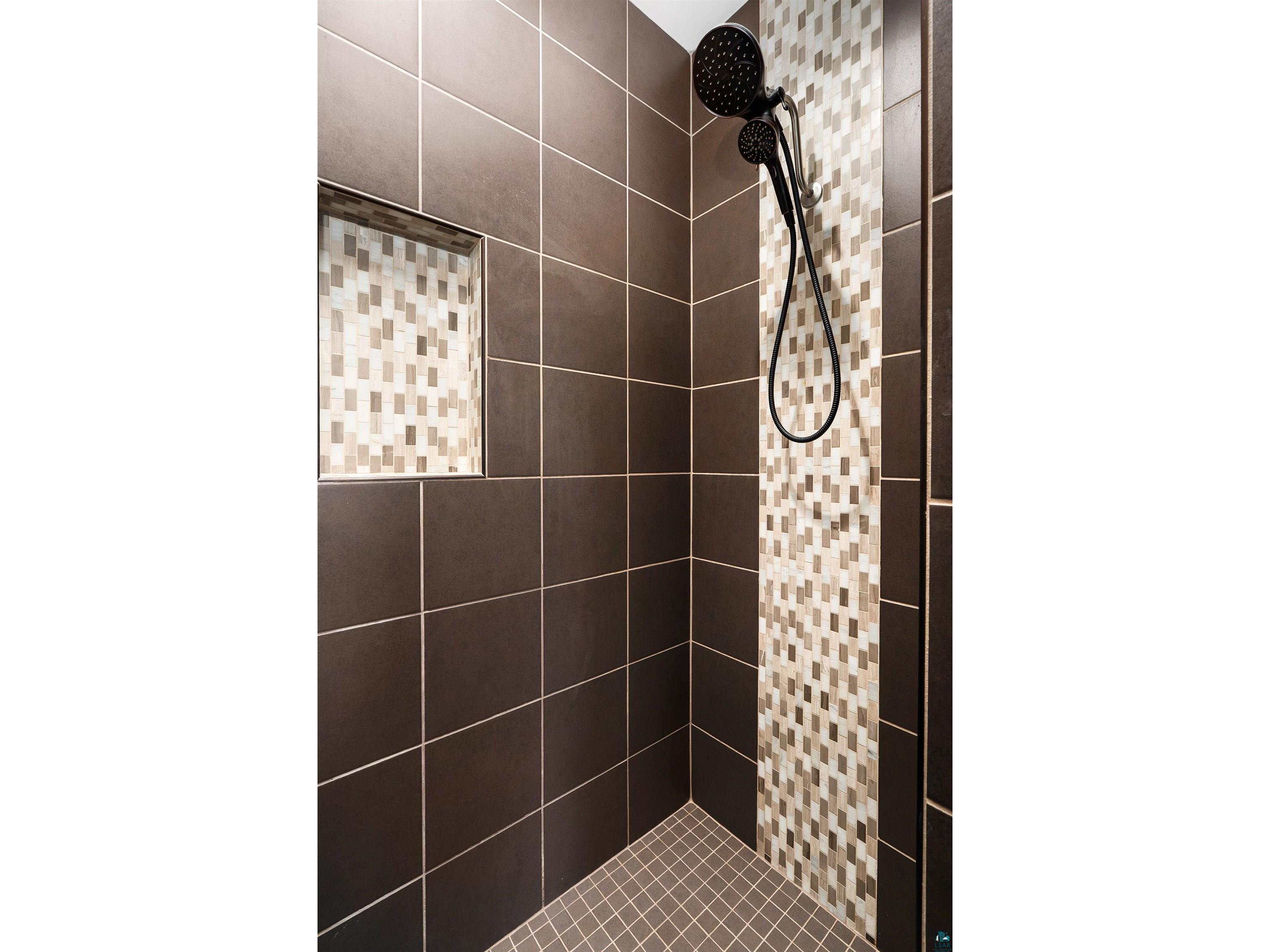 703 W 4th St Duluth MN 55806 6125038 image39