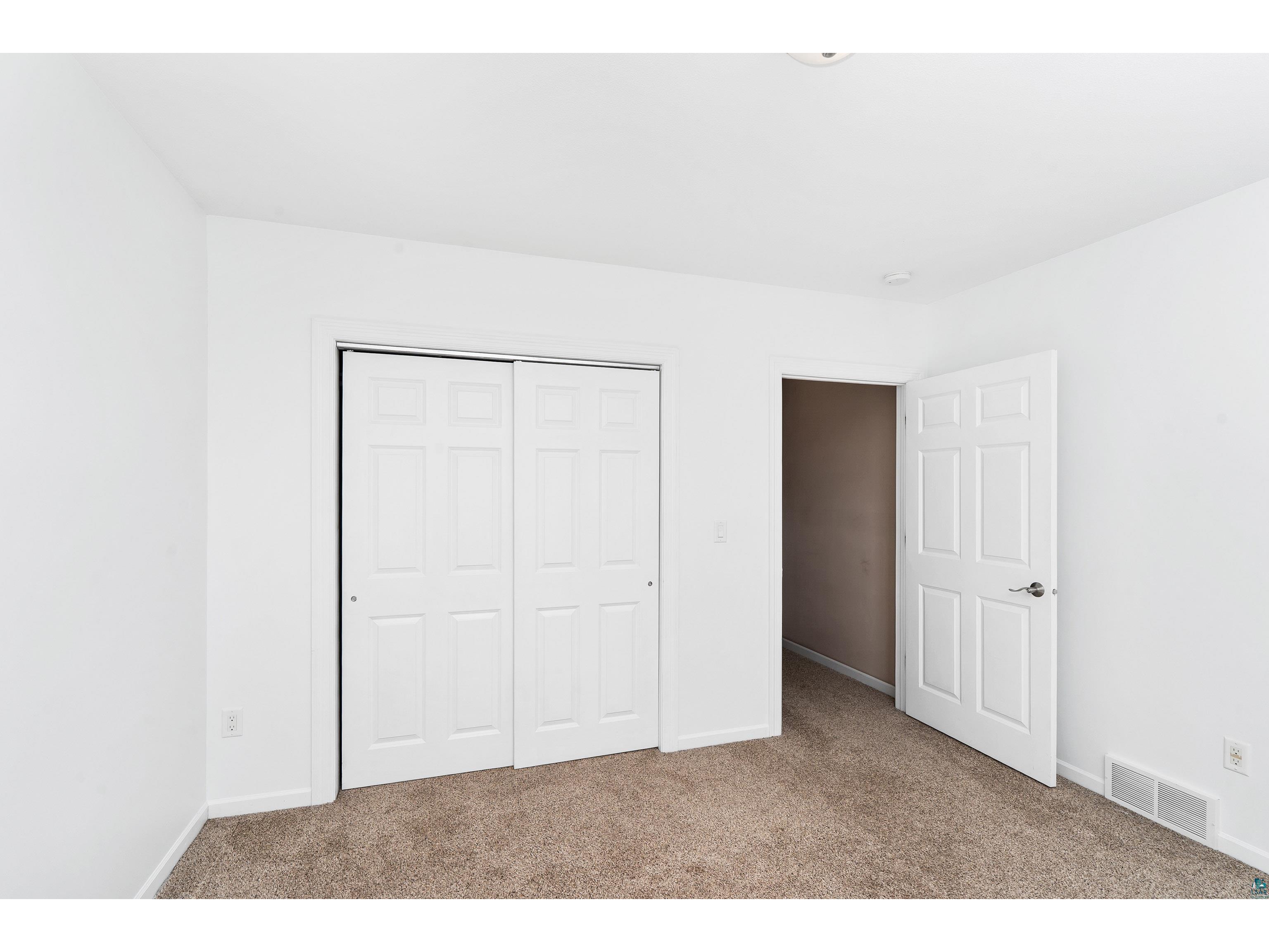 703 W 4th St Duluth MN 55806 6125038 image49