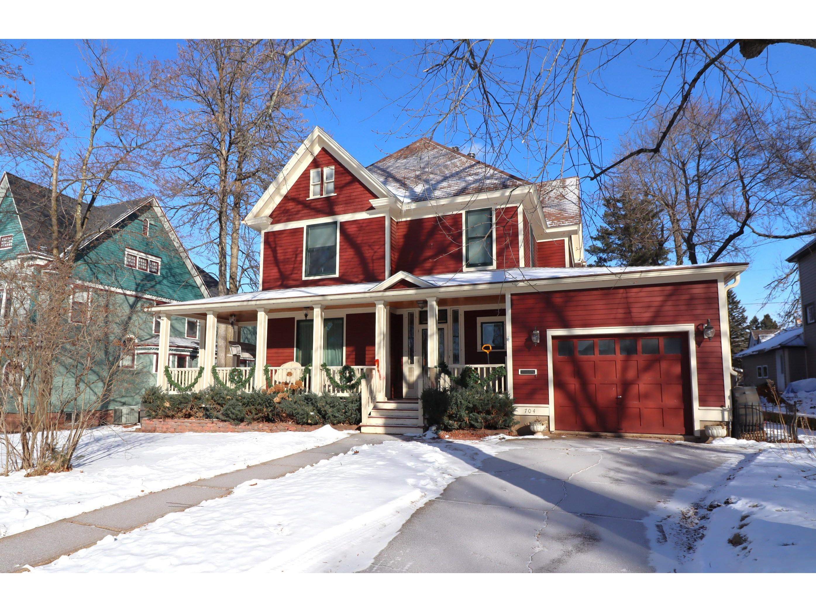 704 Chapple Ave Ashland WI 54806 6116605 image1