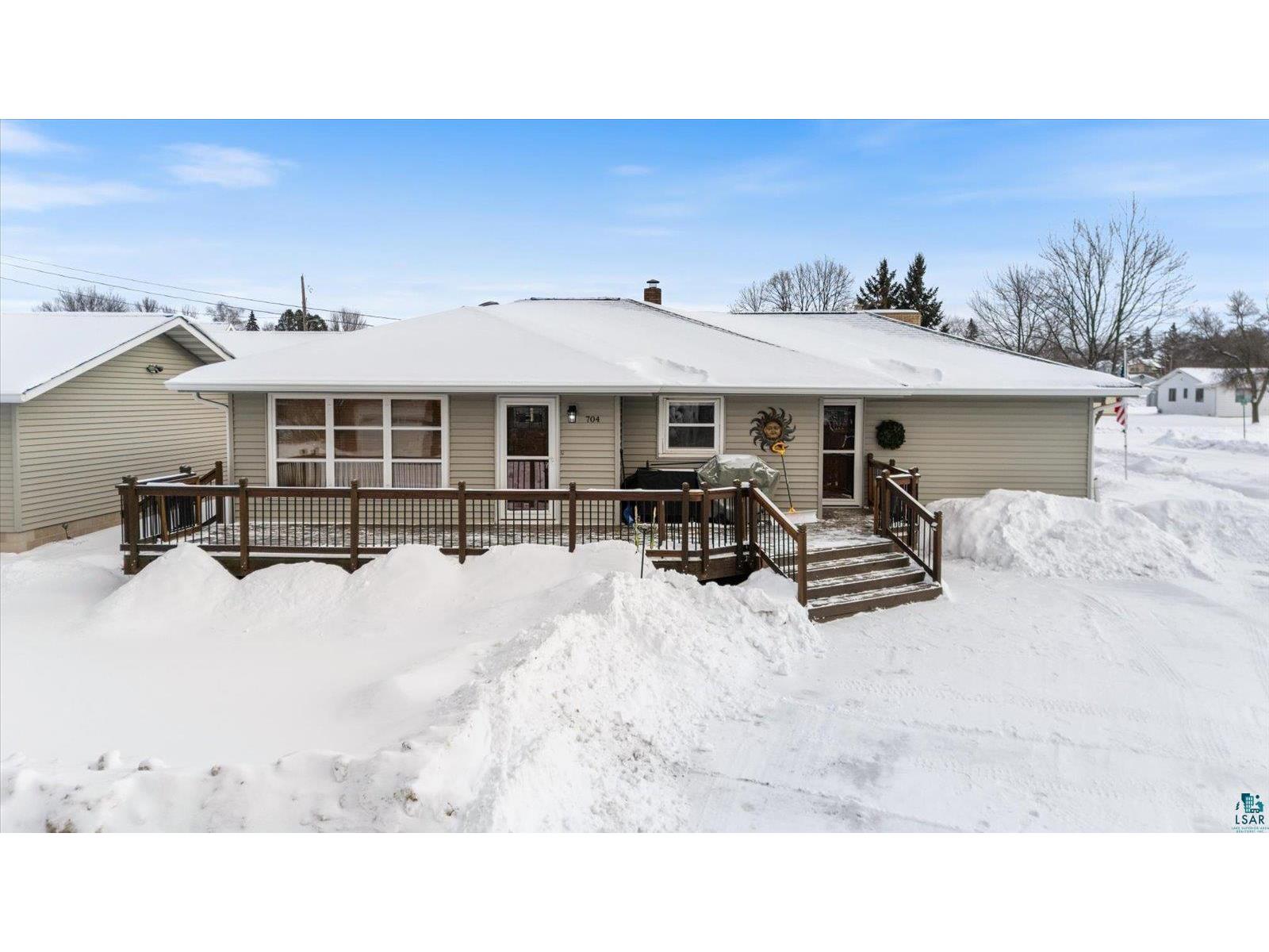 704 S 8th Ave W Virginia MN 55792 6123567 image1