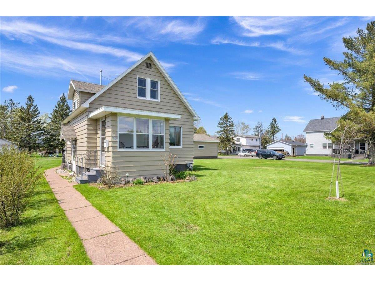 706 39th Ave E Superior WI 54880 6103051 image1