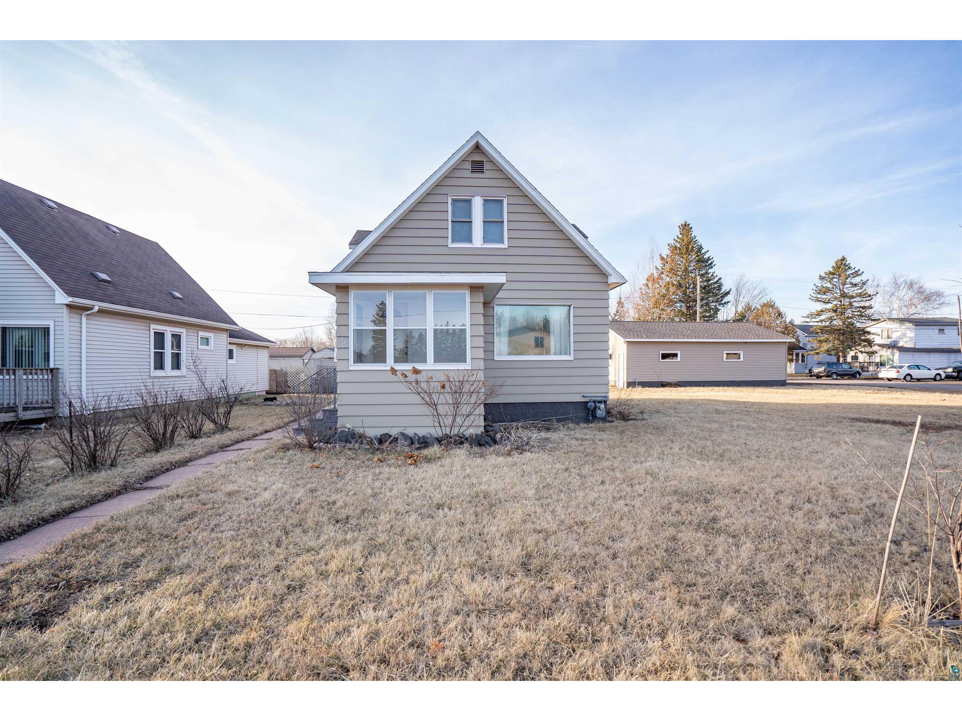 706 39th Ave E Superior WI 54880 6112432 image1