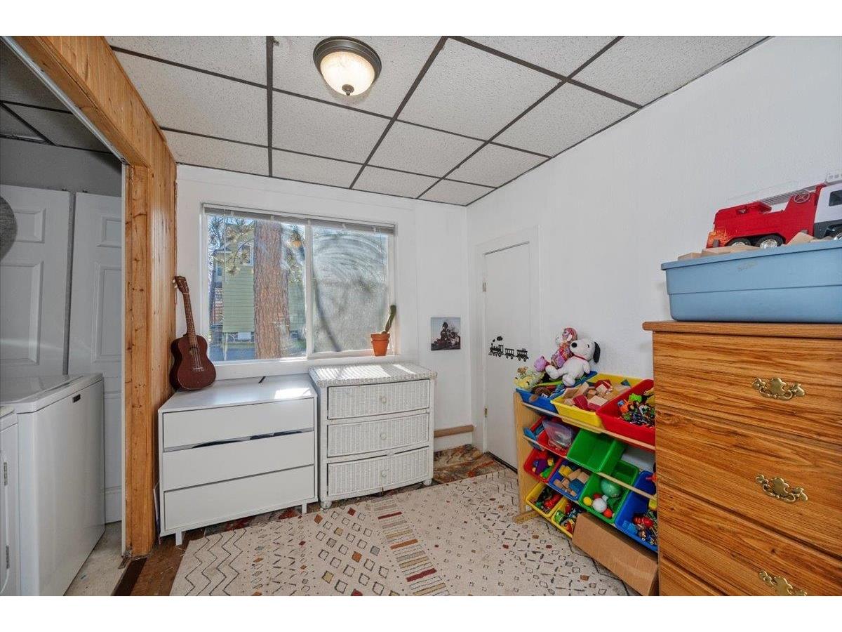 706 N Boundary Ave Duluth MN 55810 6123030 image12