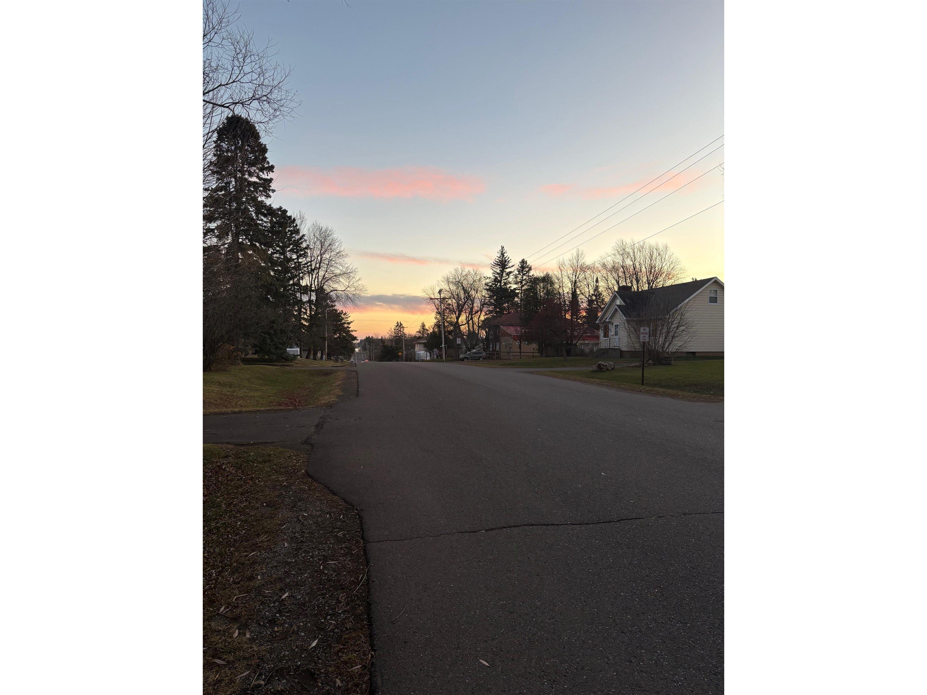 706 N Boundary Ave Duluth MN 55810 6123030 image16