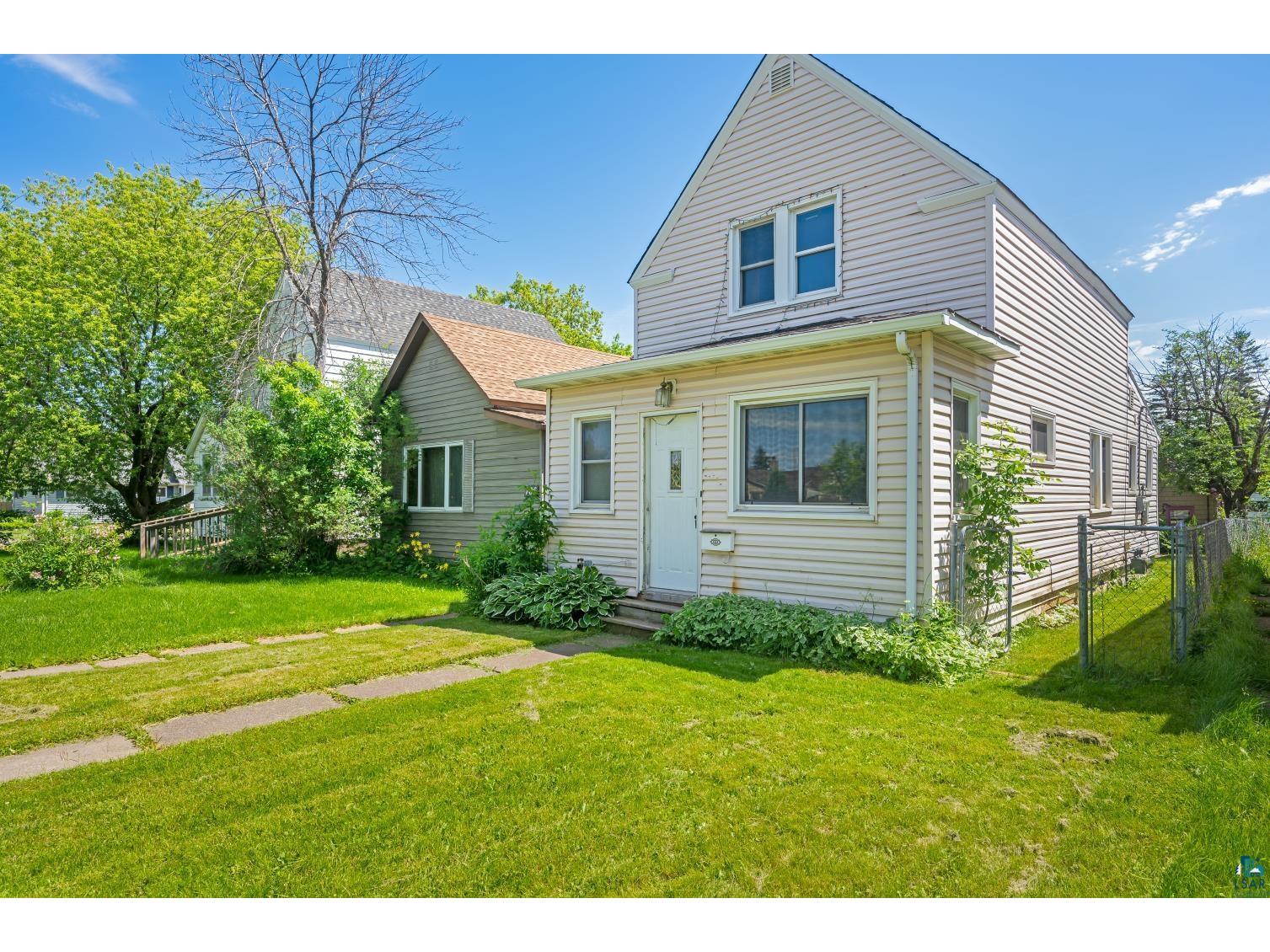 708 Broadway St Superior WI 54880 6114674 image1