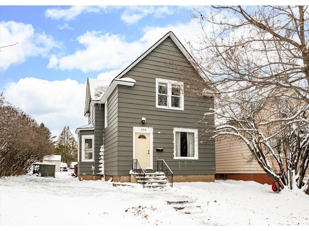 709 3rd Ave Two Harbors MN 55616 6123071 image1