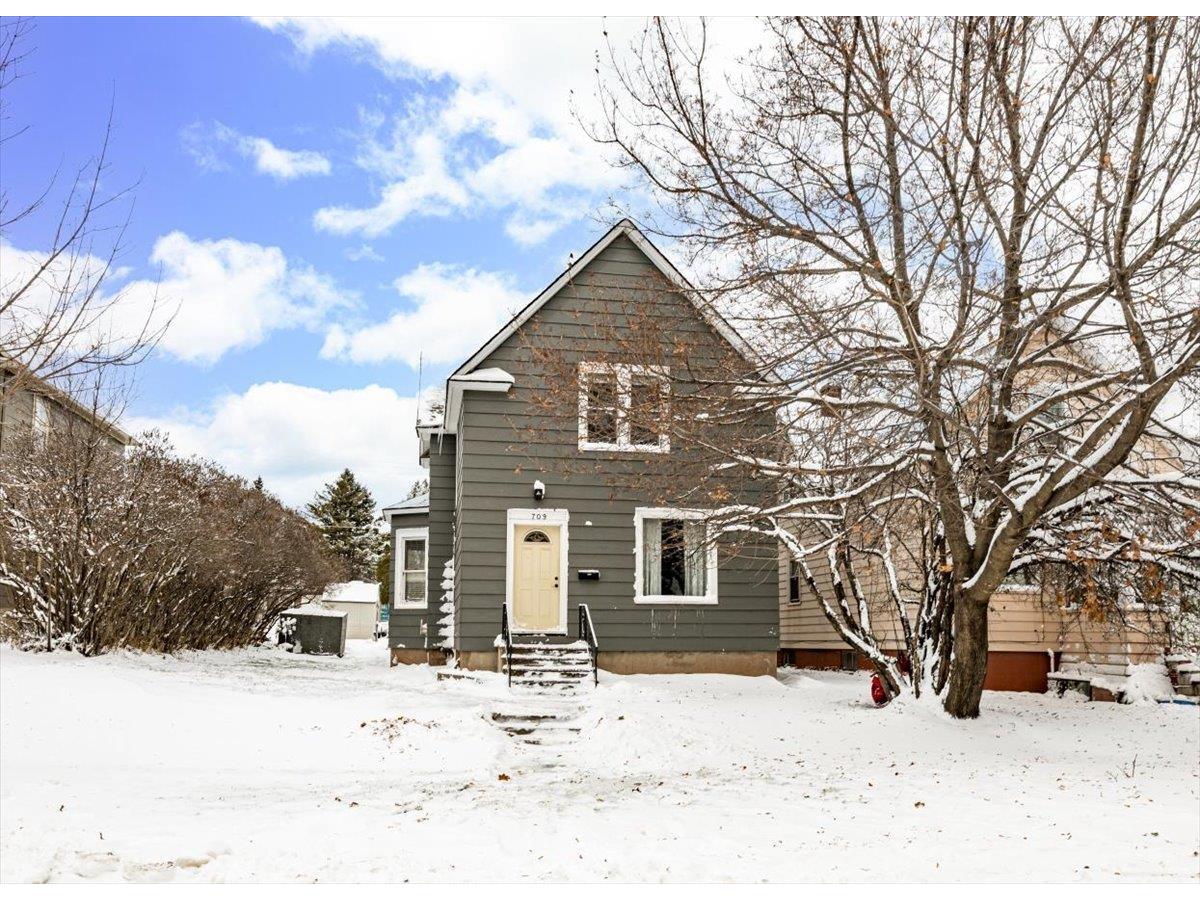 709 3rd Ave Two Harbors MN 55616 6123071 image2