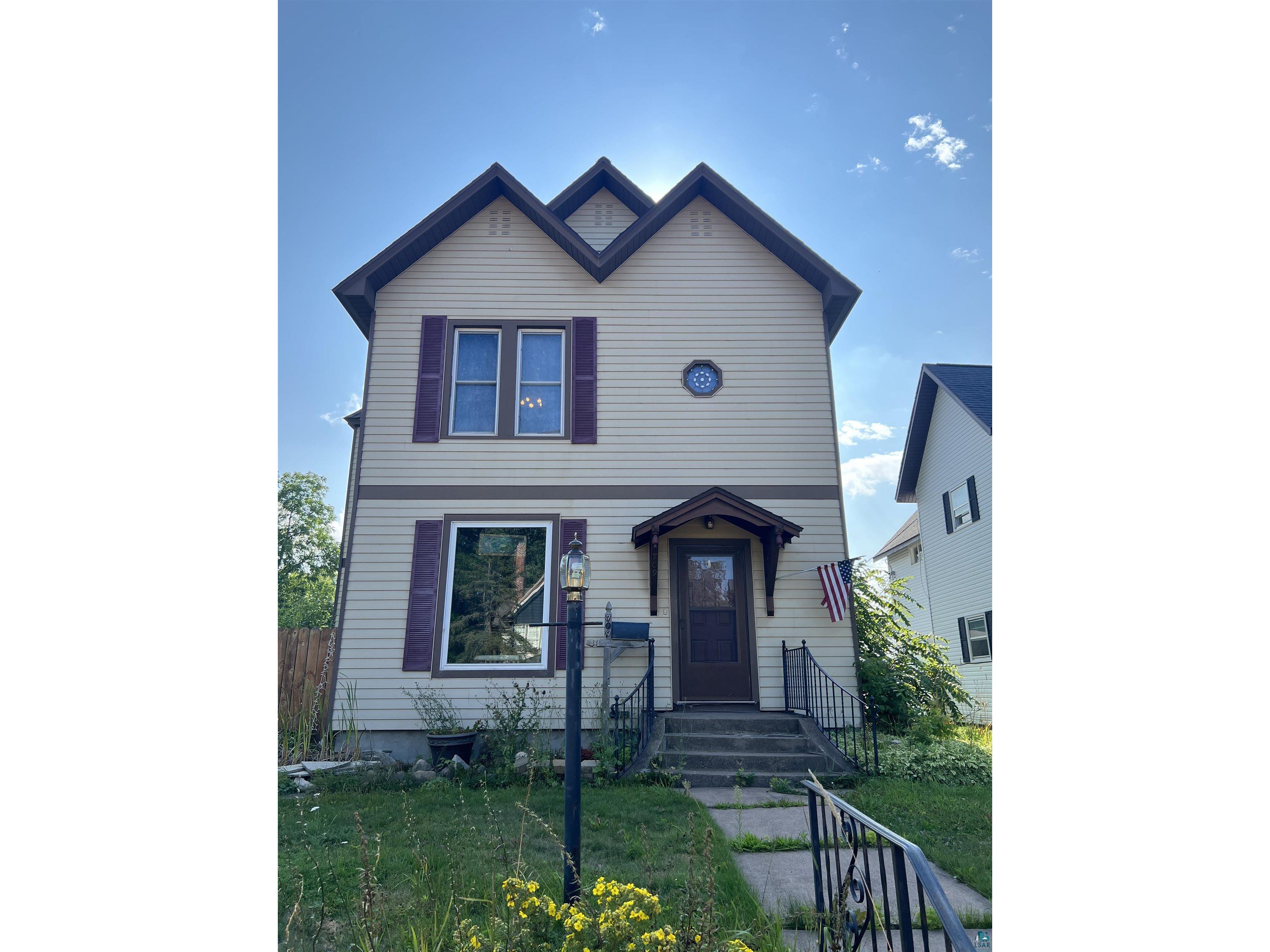 709 MacArthur Ave Ashland WI 54806 6110262 image1
