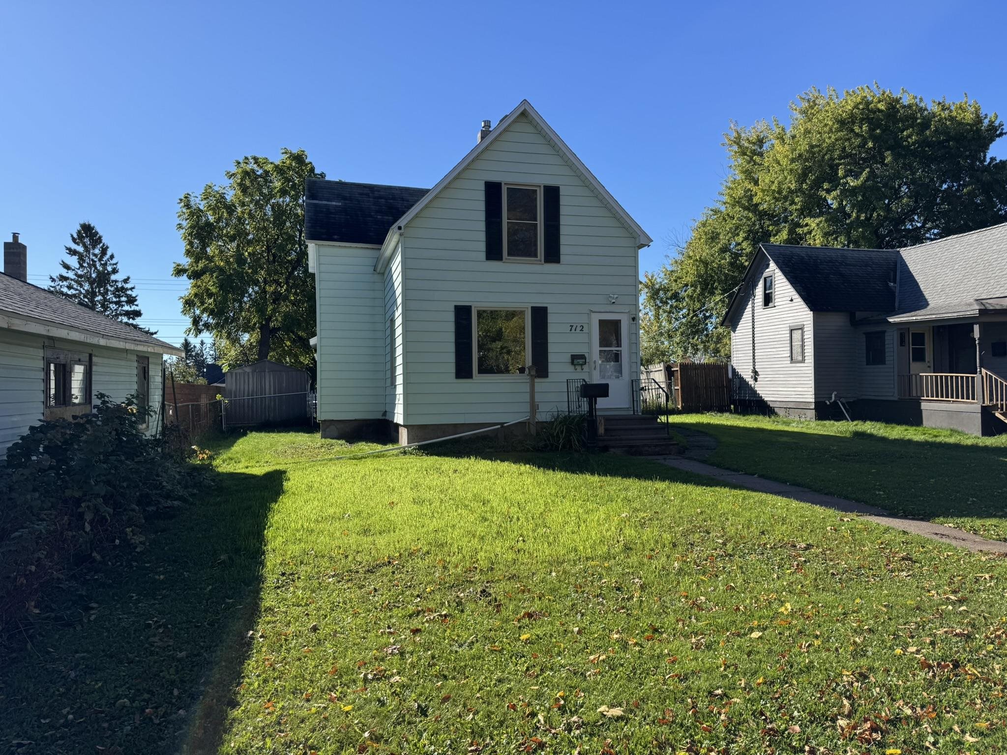 712 8th Ave Two Harbors MN 55616 6120176 image1