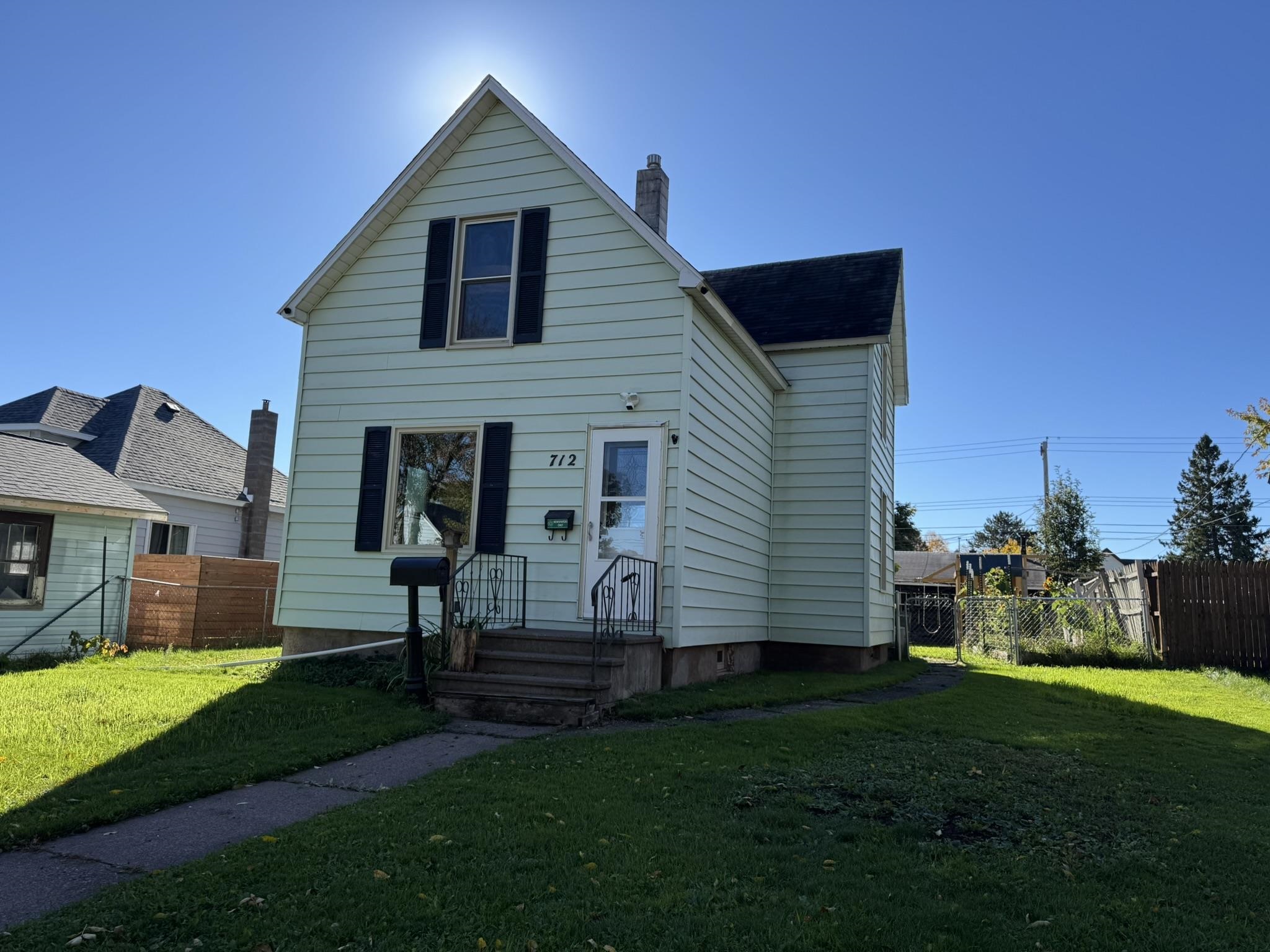 712 8th Ave Two Harbors MN 55616 6120176 image2