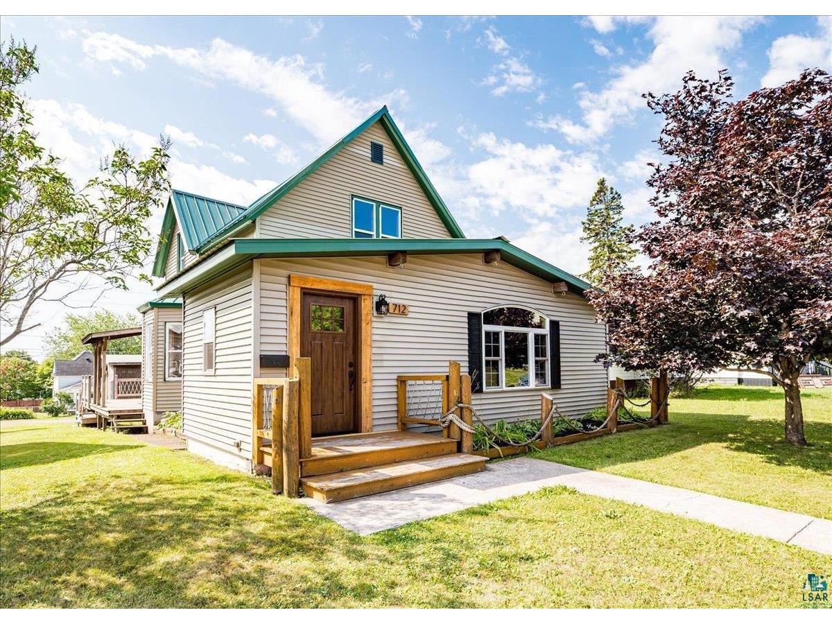 712 9th Ave Two Harbors MN 55616 6110270 image1