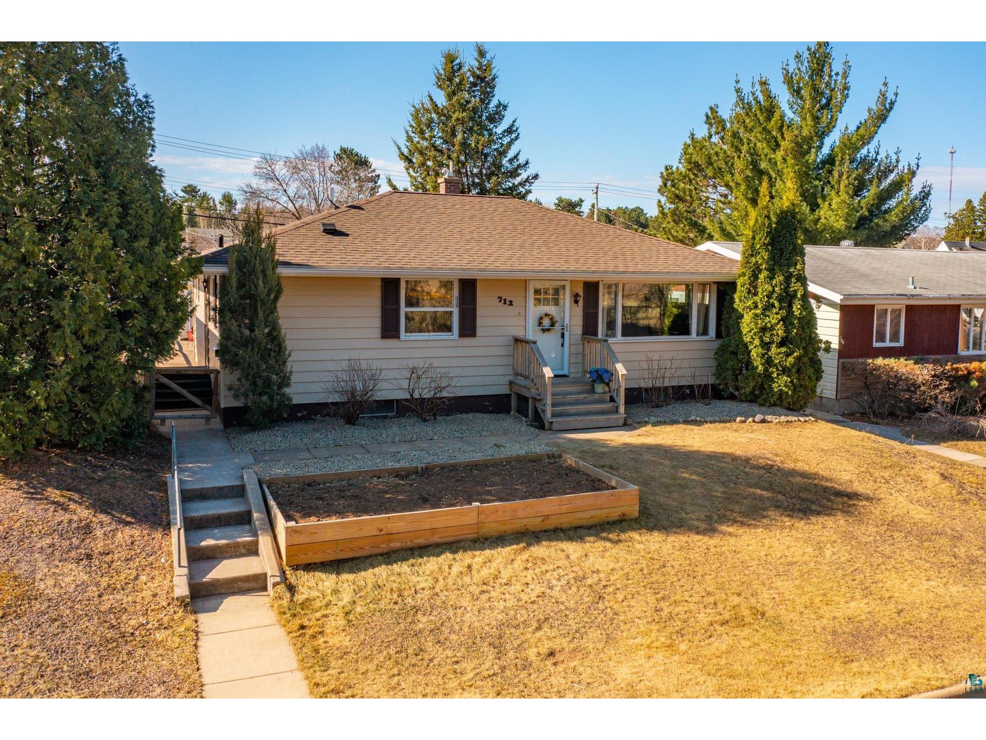 712 E Pattison St Ely MN 55731 6124690 image1