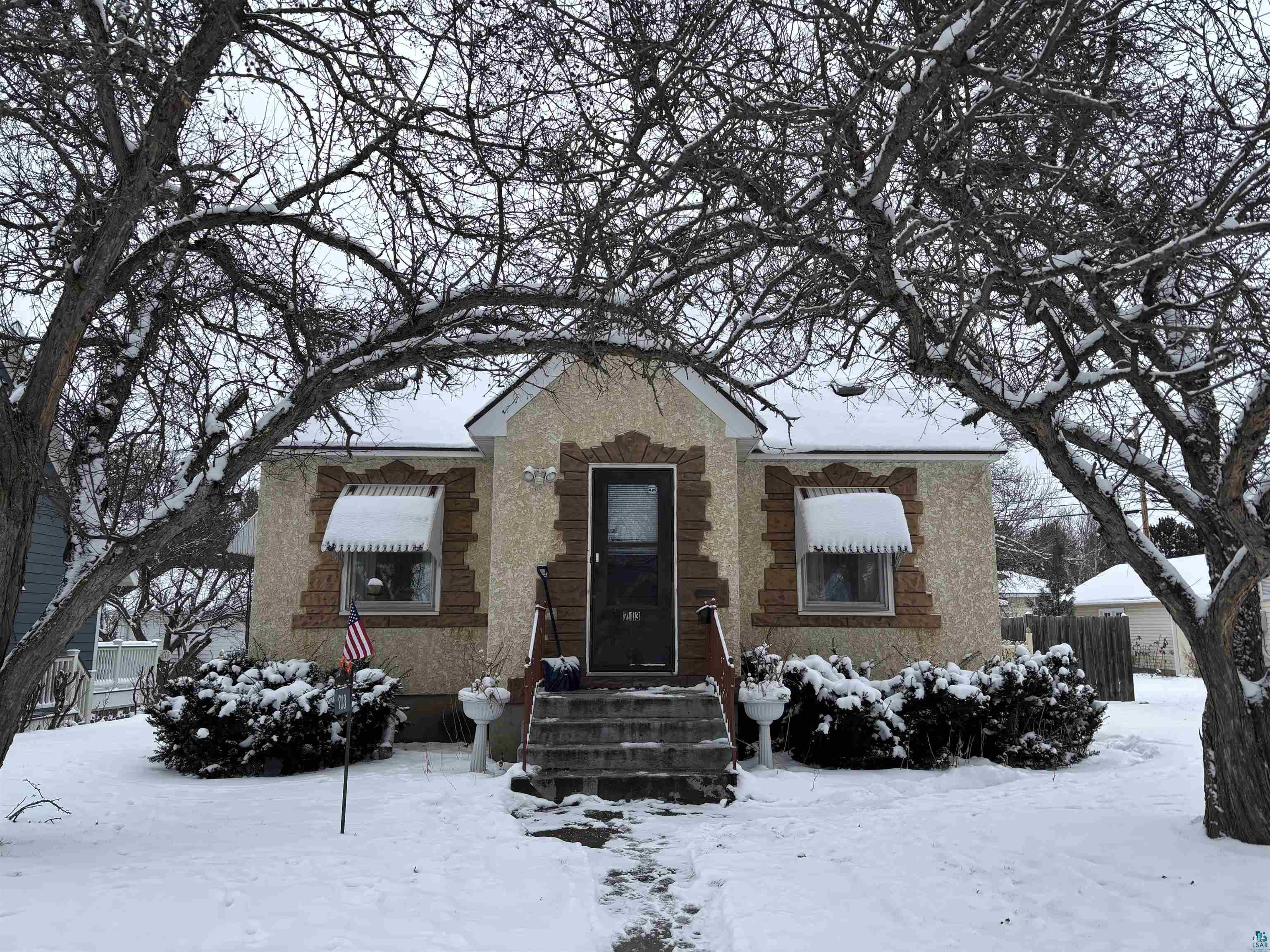 713 E James St Ely MN 55731 6117175 image1