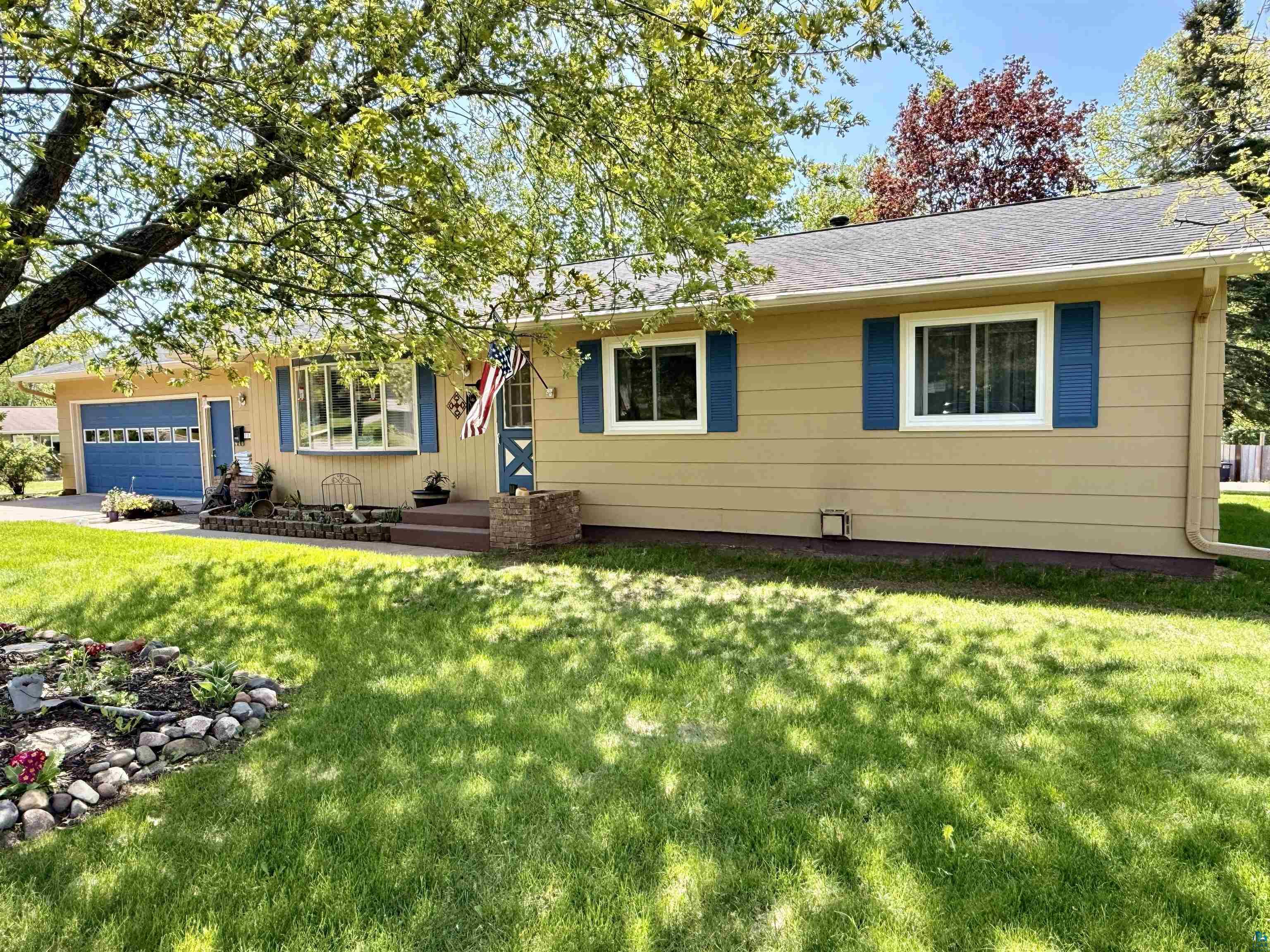 714 W 5th St Washburn WI 54891 6125515 image24