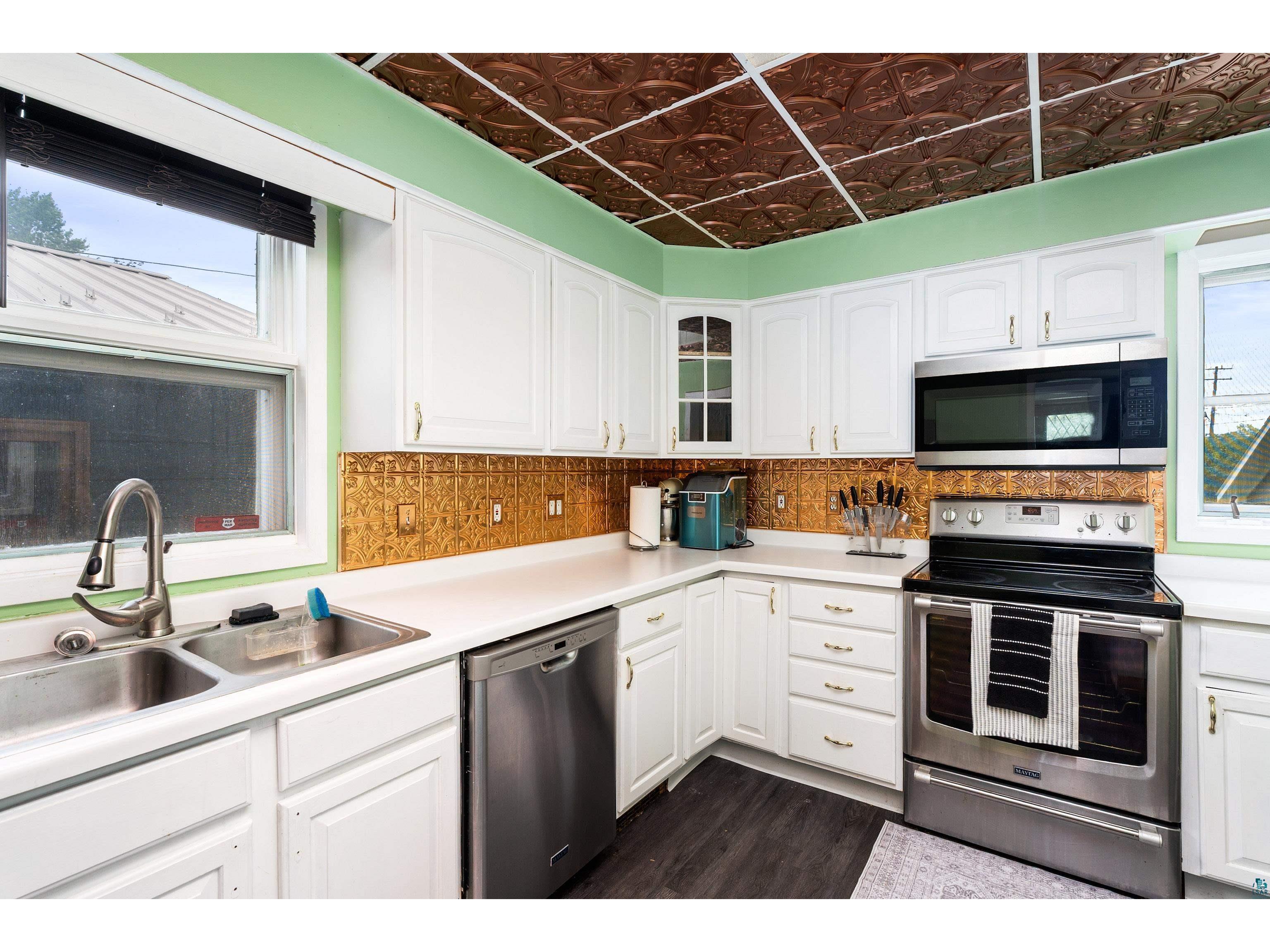 718 N 1st Ave E Duluth MN 55805 6126816 image15