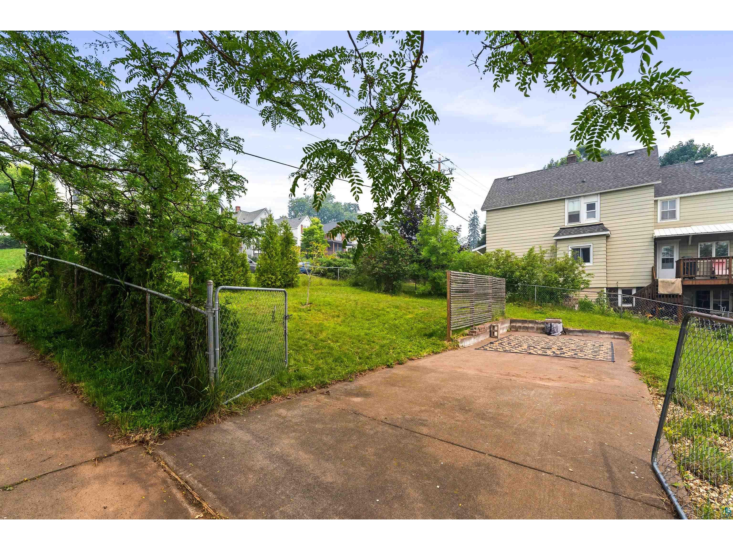 718 N 1st Ave E Duluth MN 55805 6126816 image39